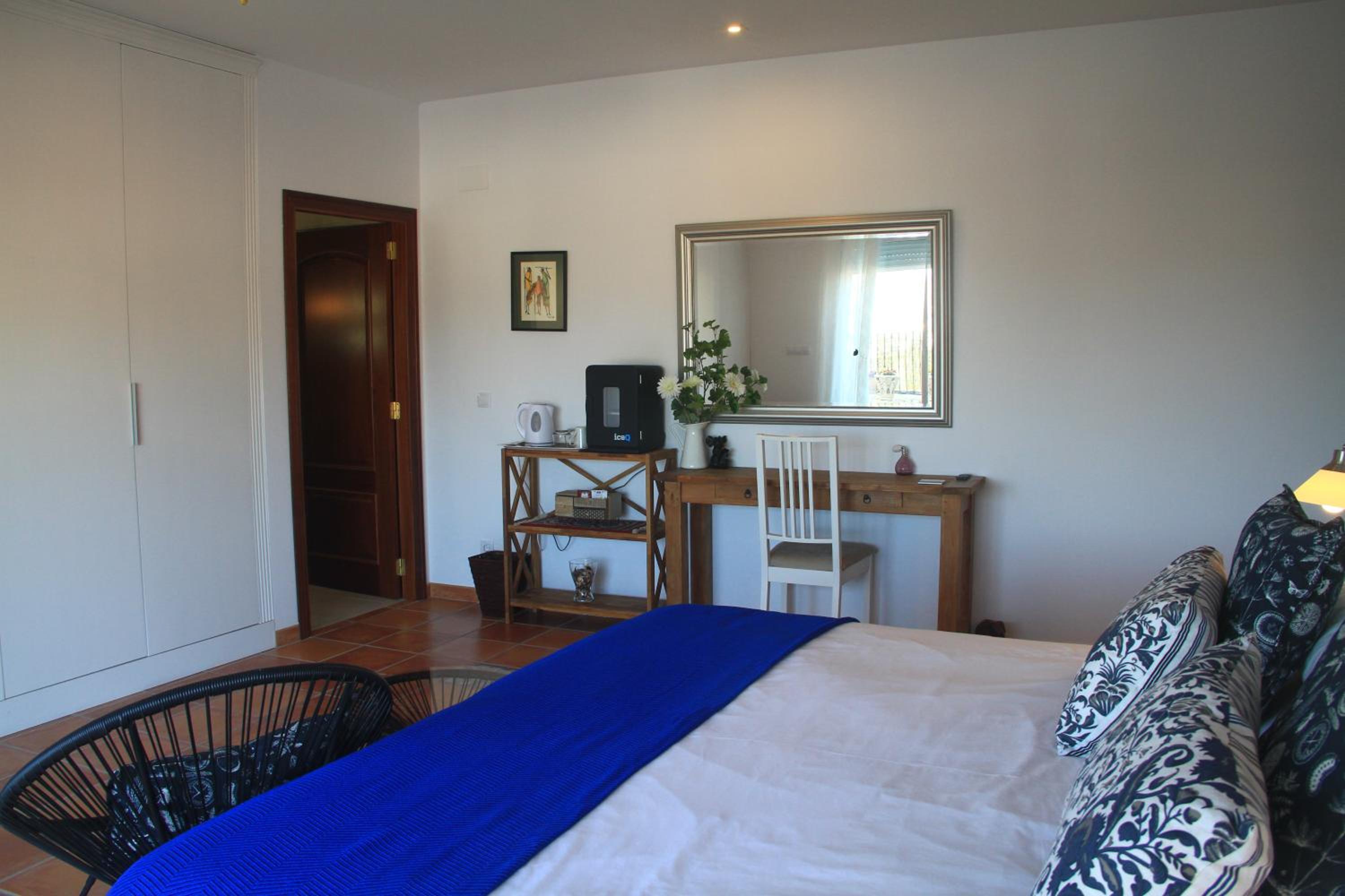 Deluxe King Room photo 2