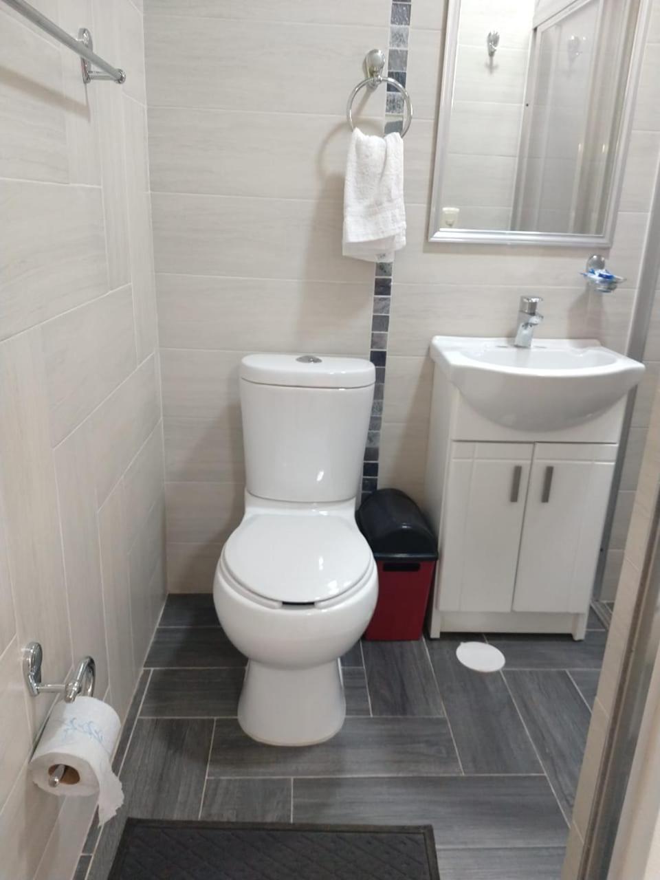 Budget Double Room photo 3
