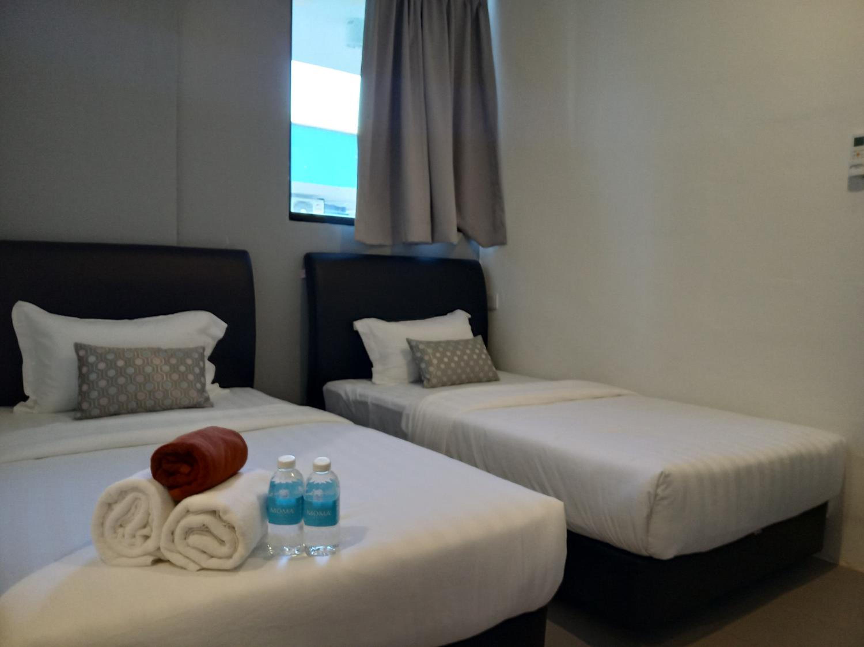 Deluxe Twin Room - Photo 5