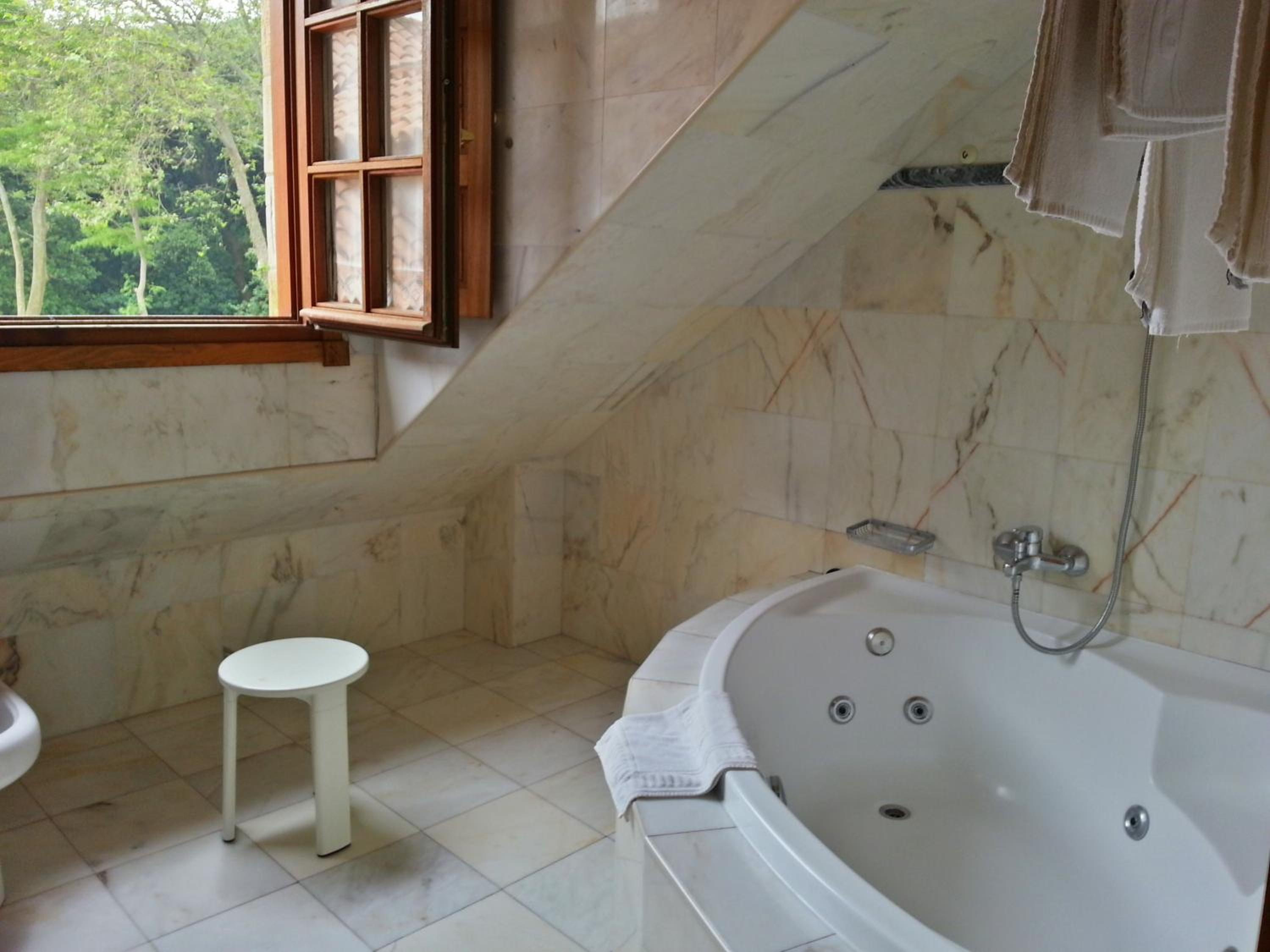 Suite - Photo 4
