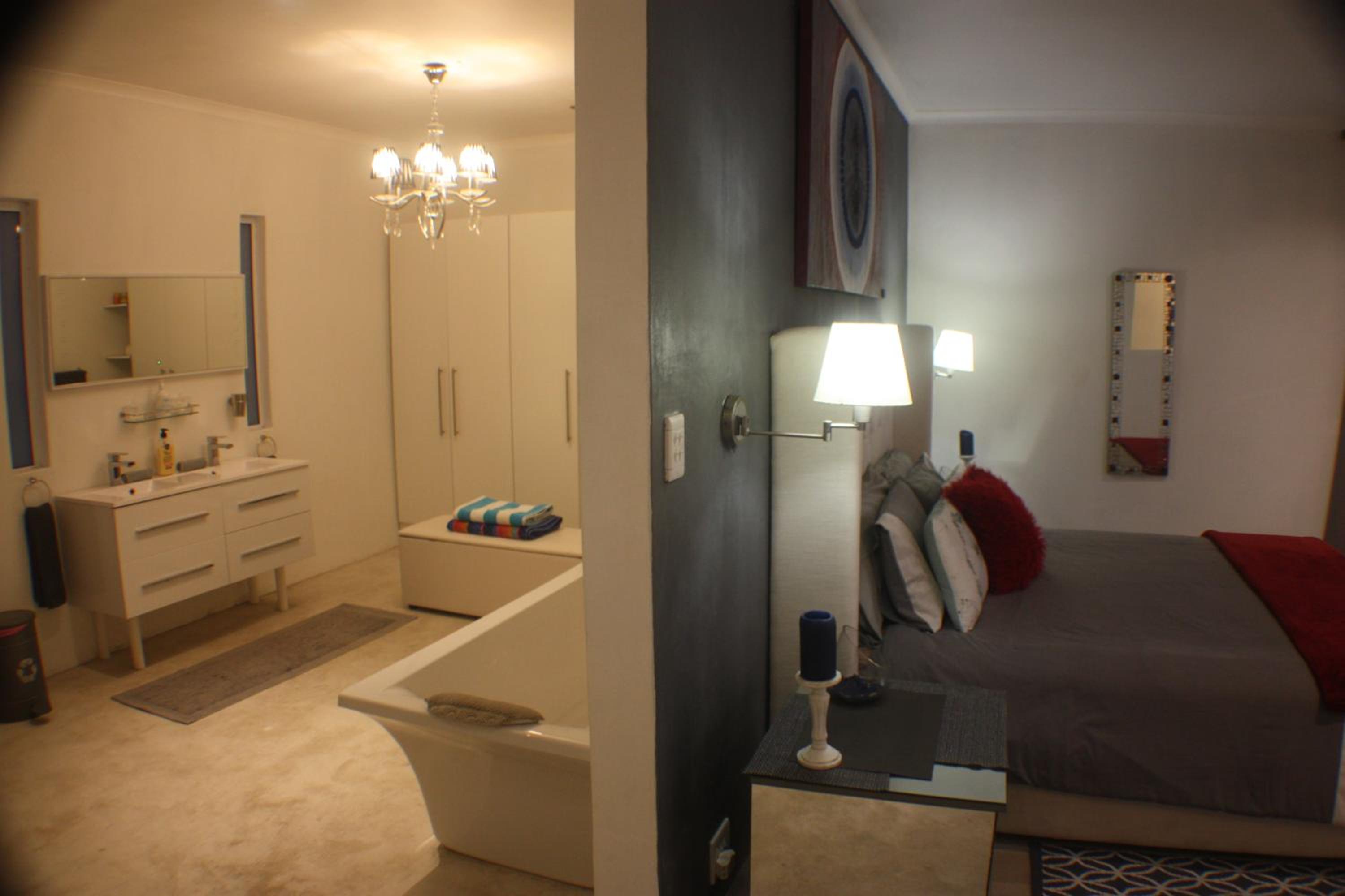 Apartment - Split Level with Ocean View - Photo 34