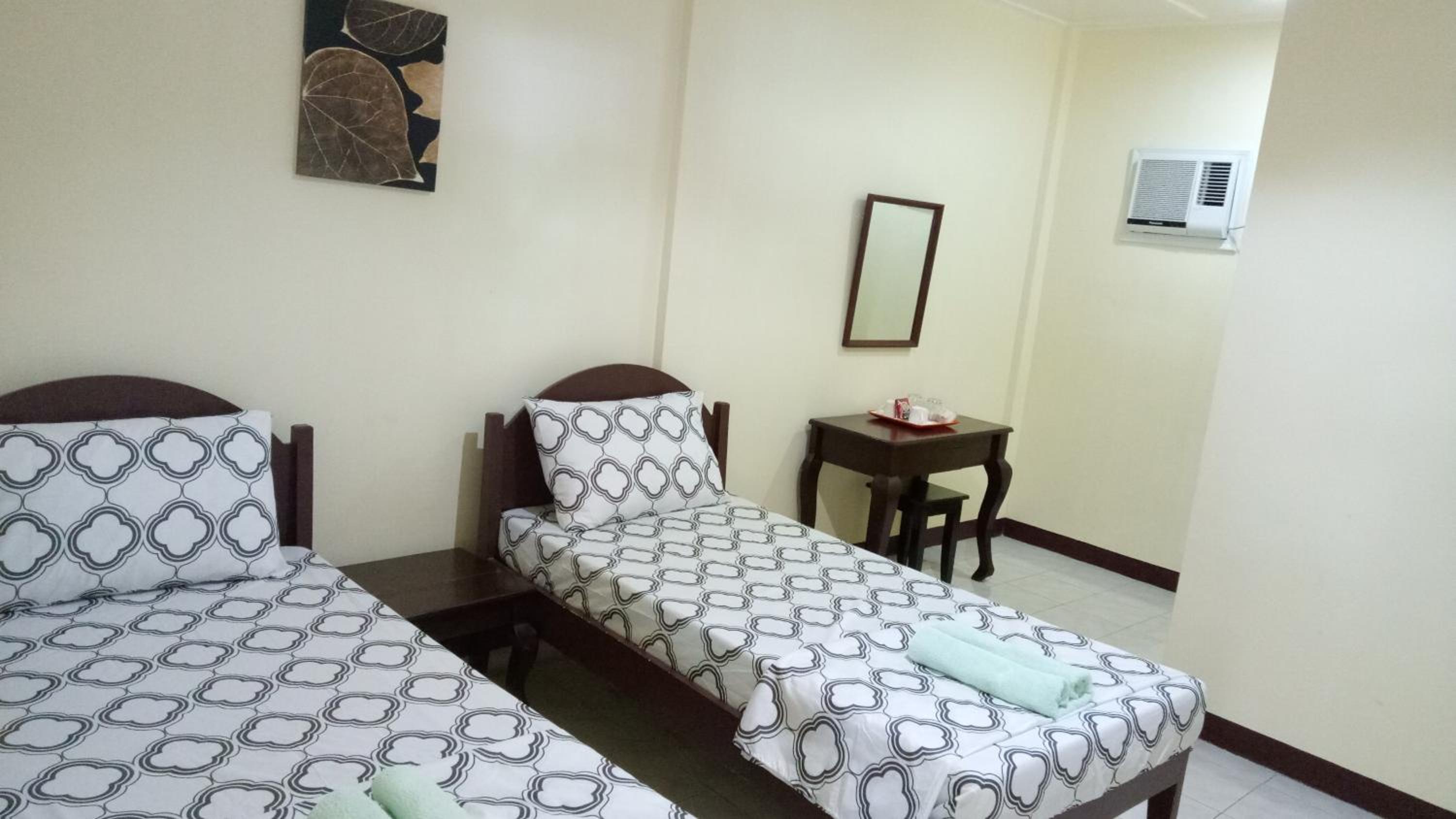 Budget Double or Twin Room - Photo 3