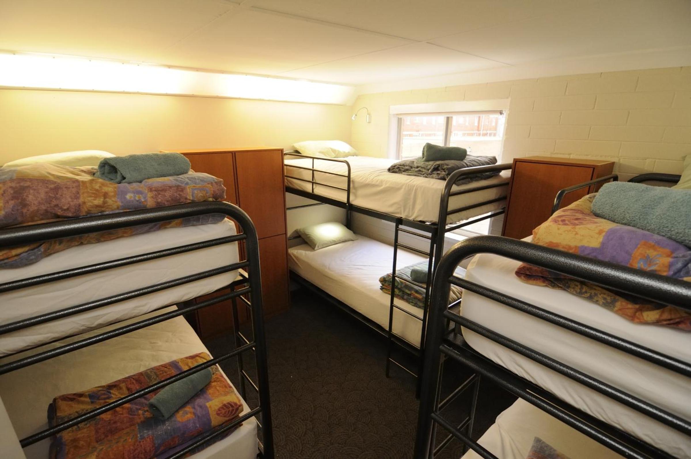 Bed in 6-Bed Dormitory Room thumbnail 5