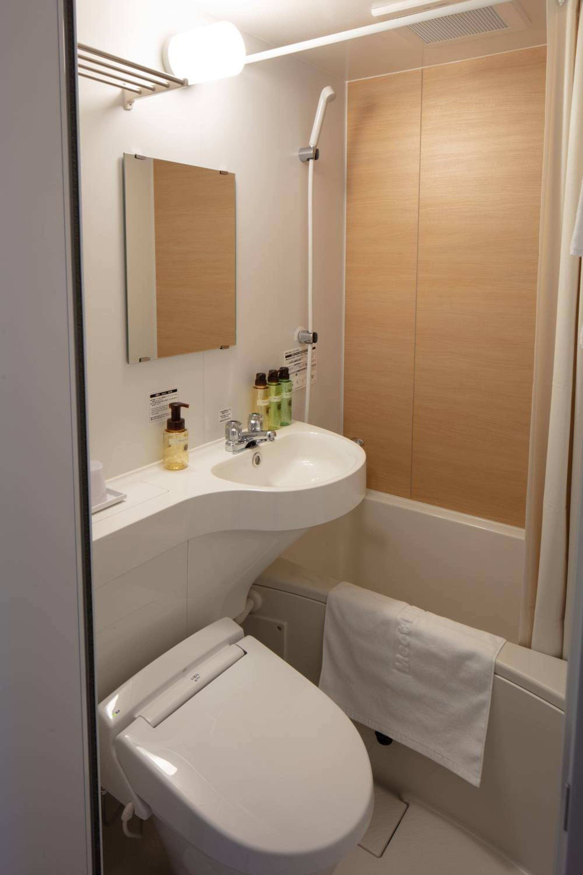 Economy Double Room - Non-Smoking - Photo 7