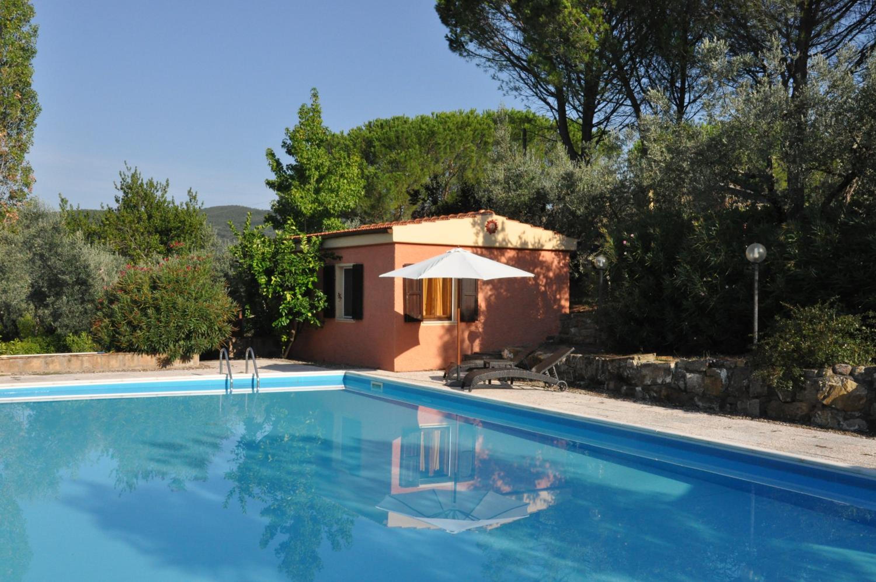 Apartment with Pool View  photo 3