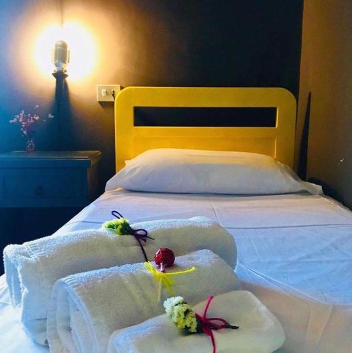 Single Room with Private Bathroom photo 1