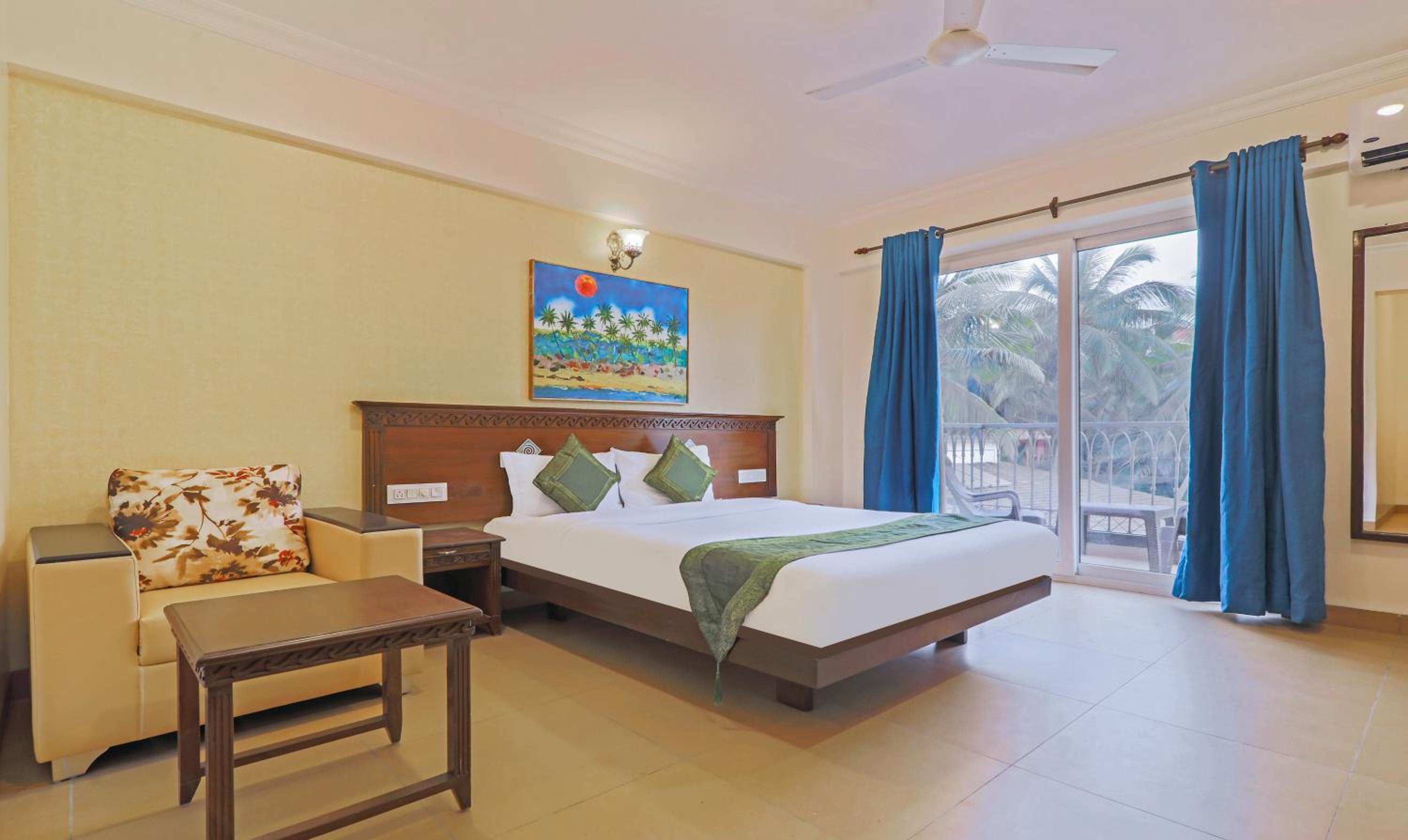 Standard Room With Balcony & Pool View