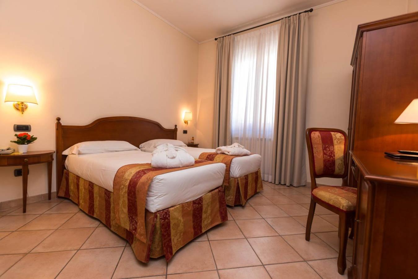Comfort Single Room