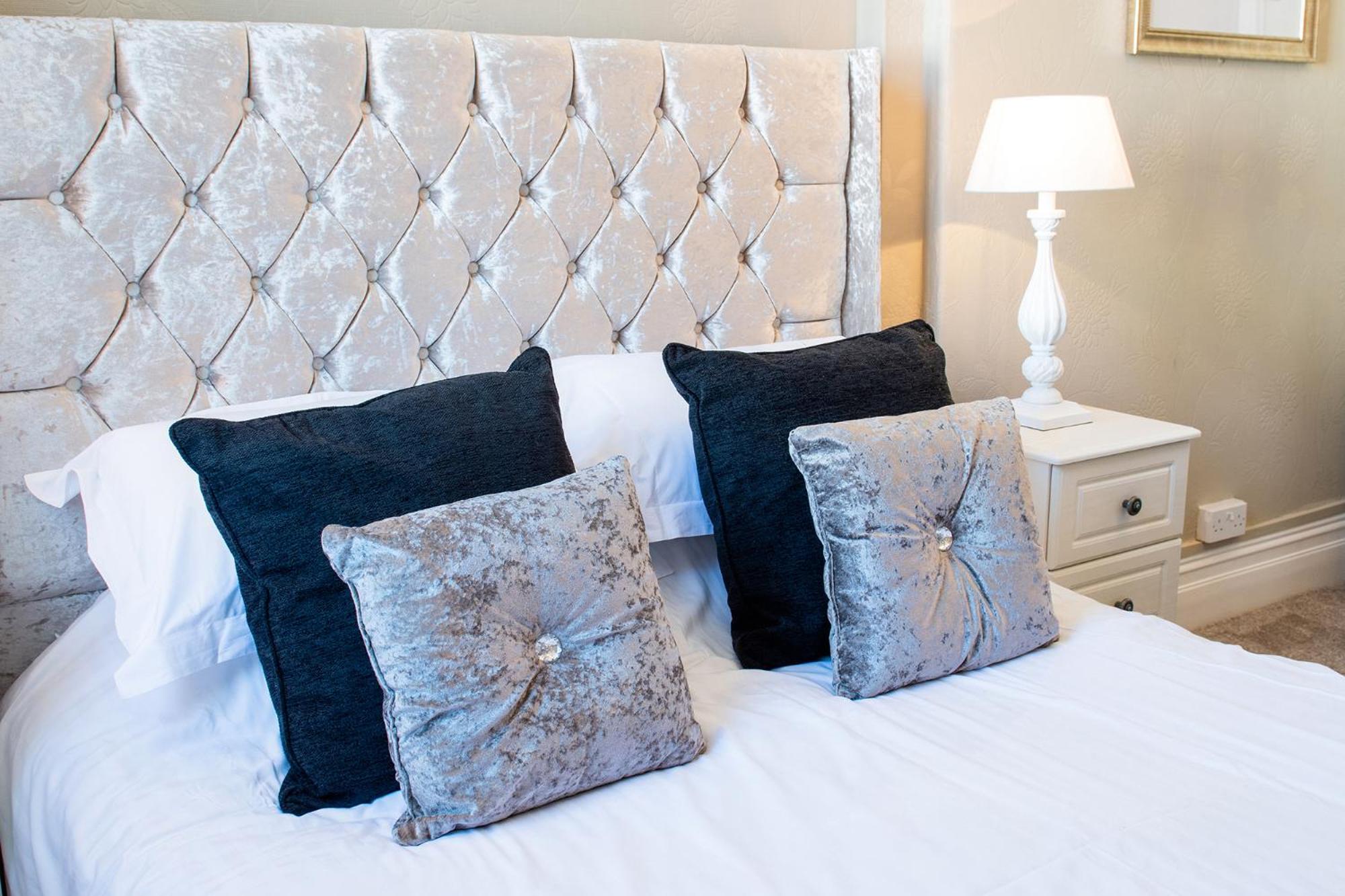 Standard King Room photo 3