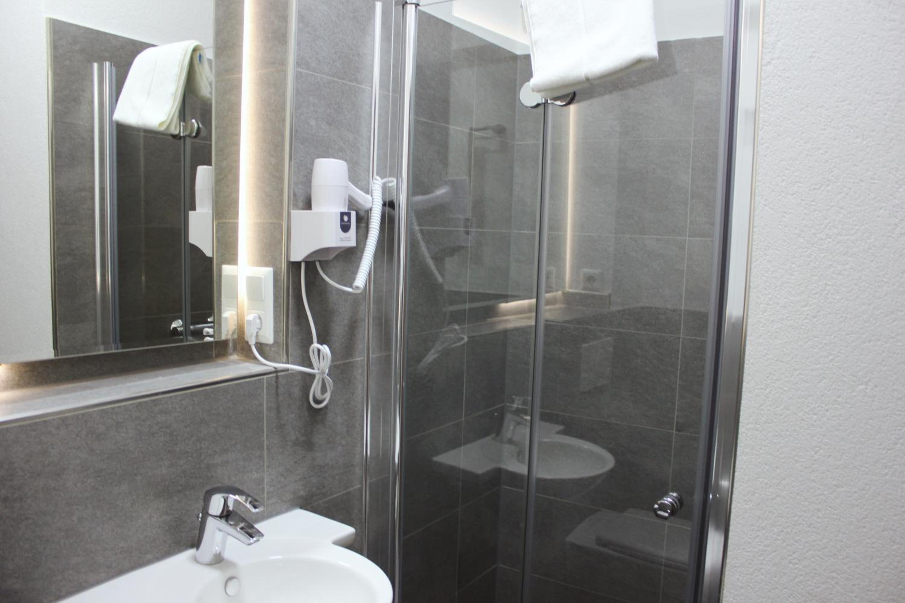 Triple Room - Photo 2