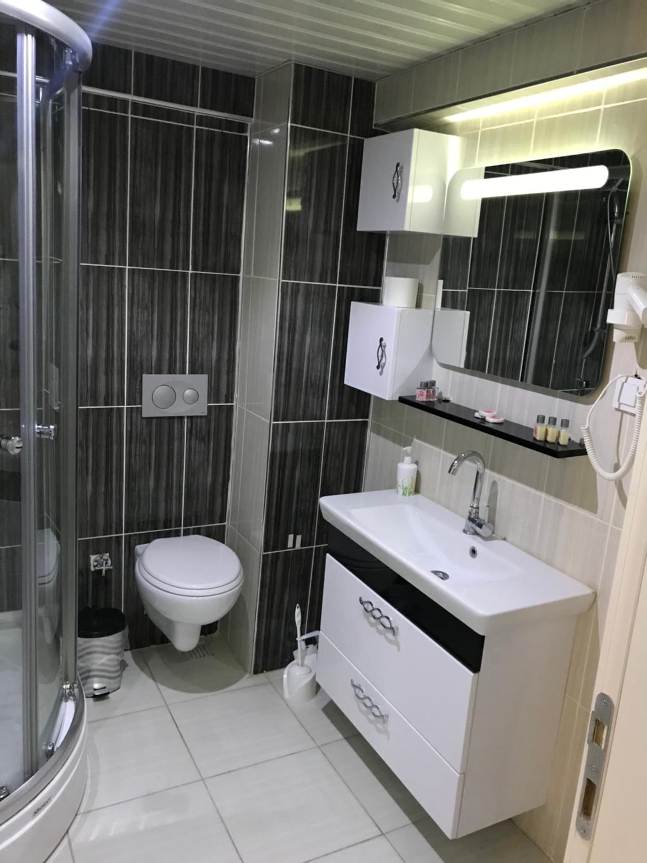 Double Room - Photo 6