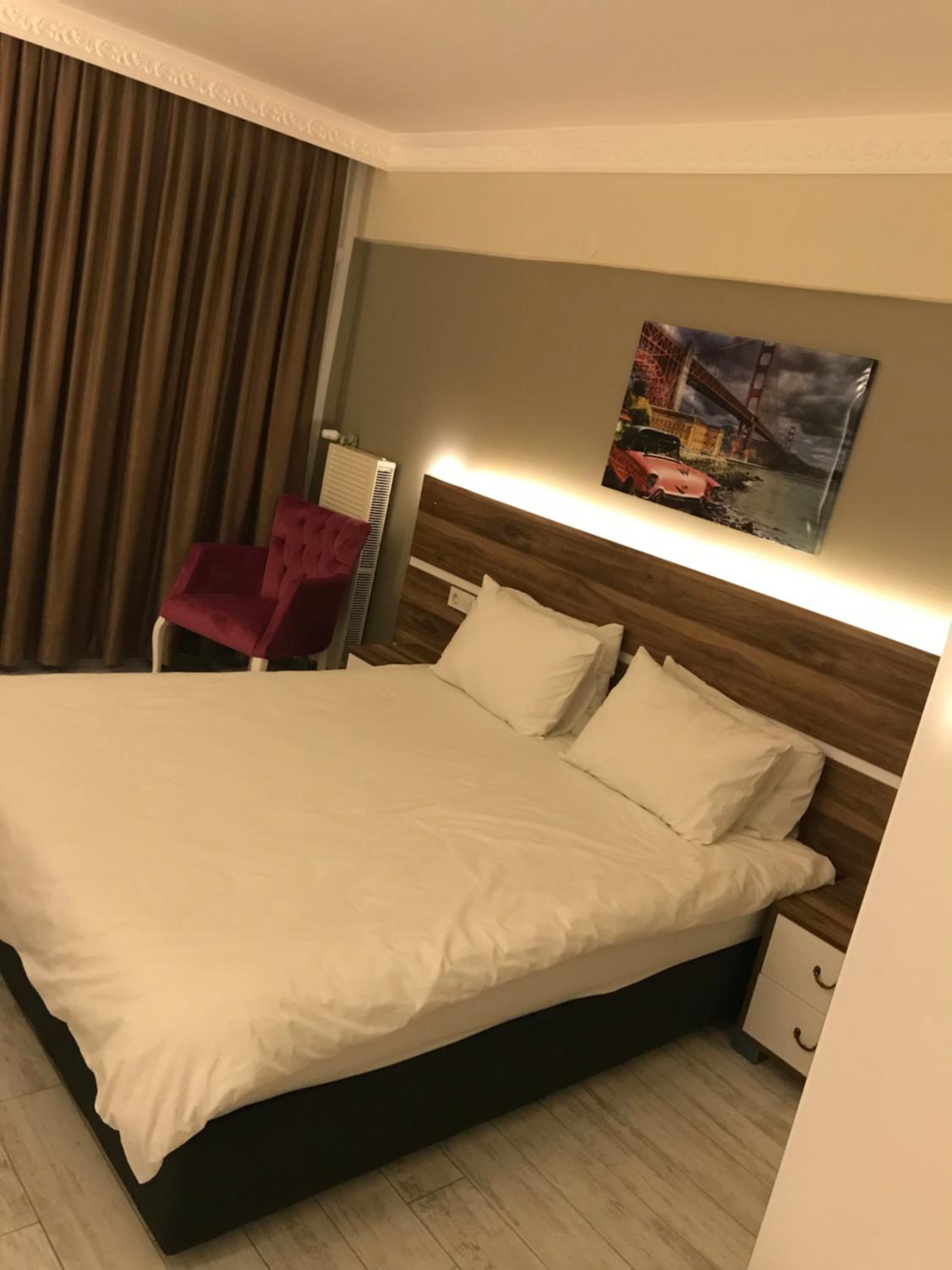 Double Room - Photo 5