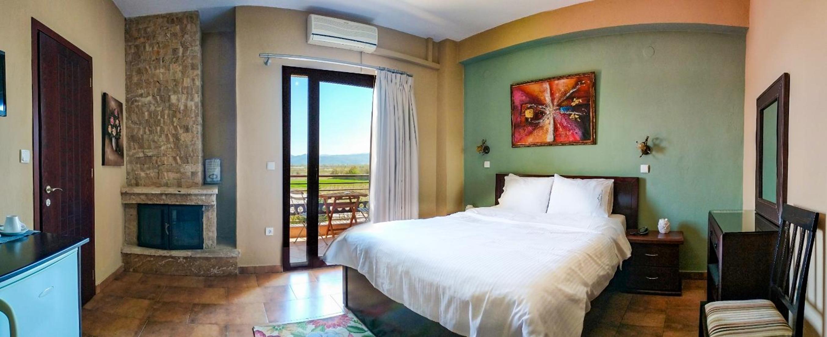 Double Room with Mountain View - Photo 5