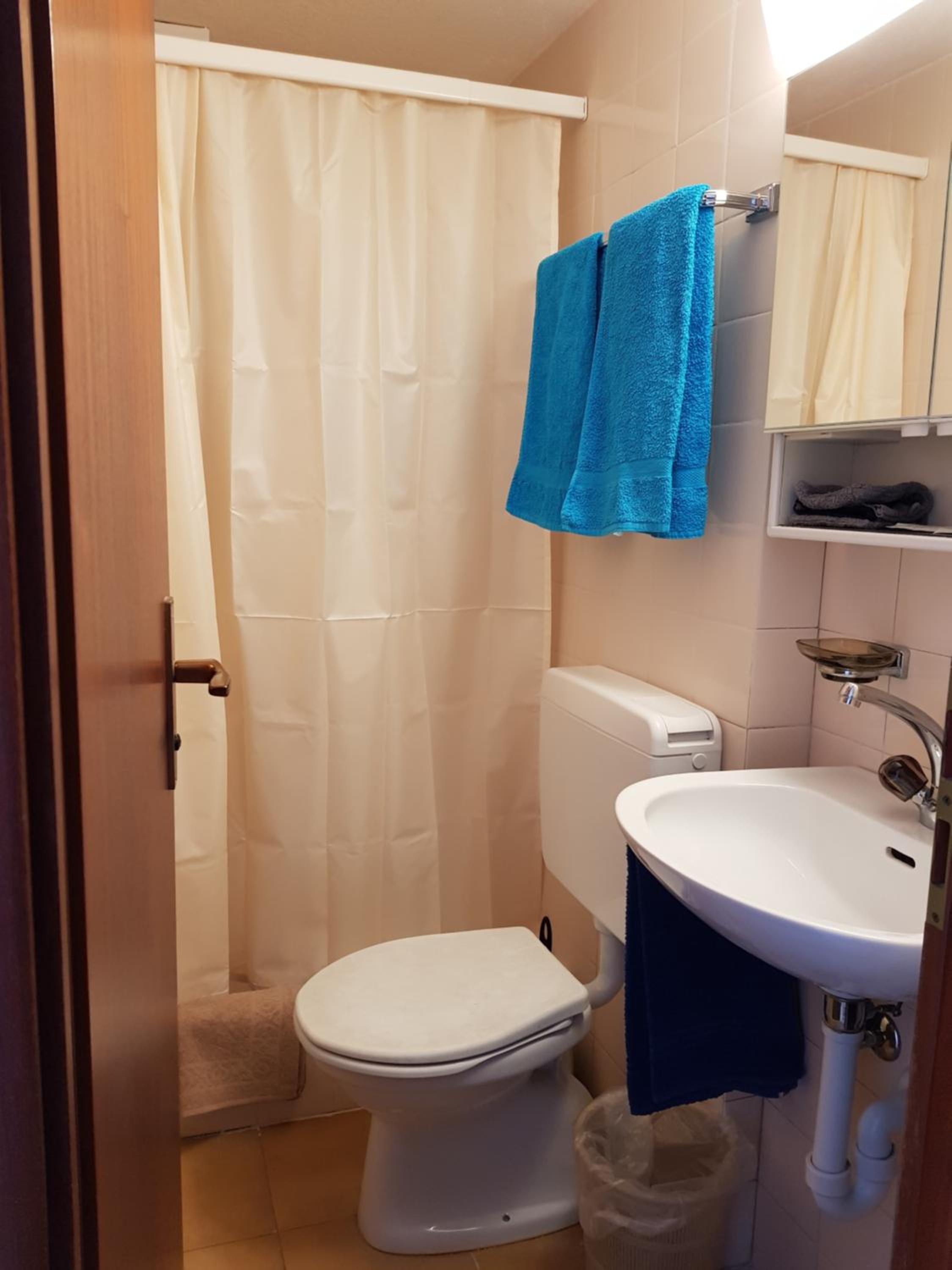 Double or Twin Room with Shower photo 3