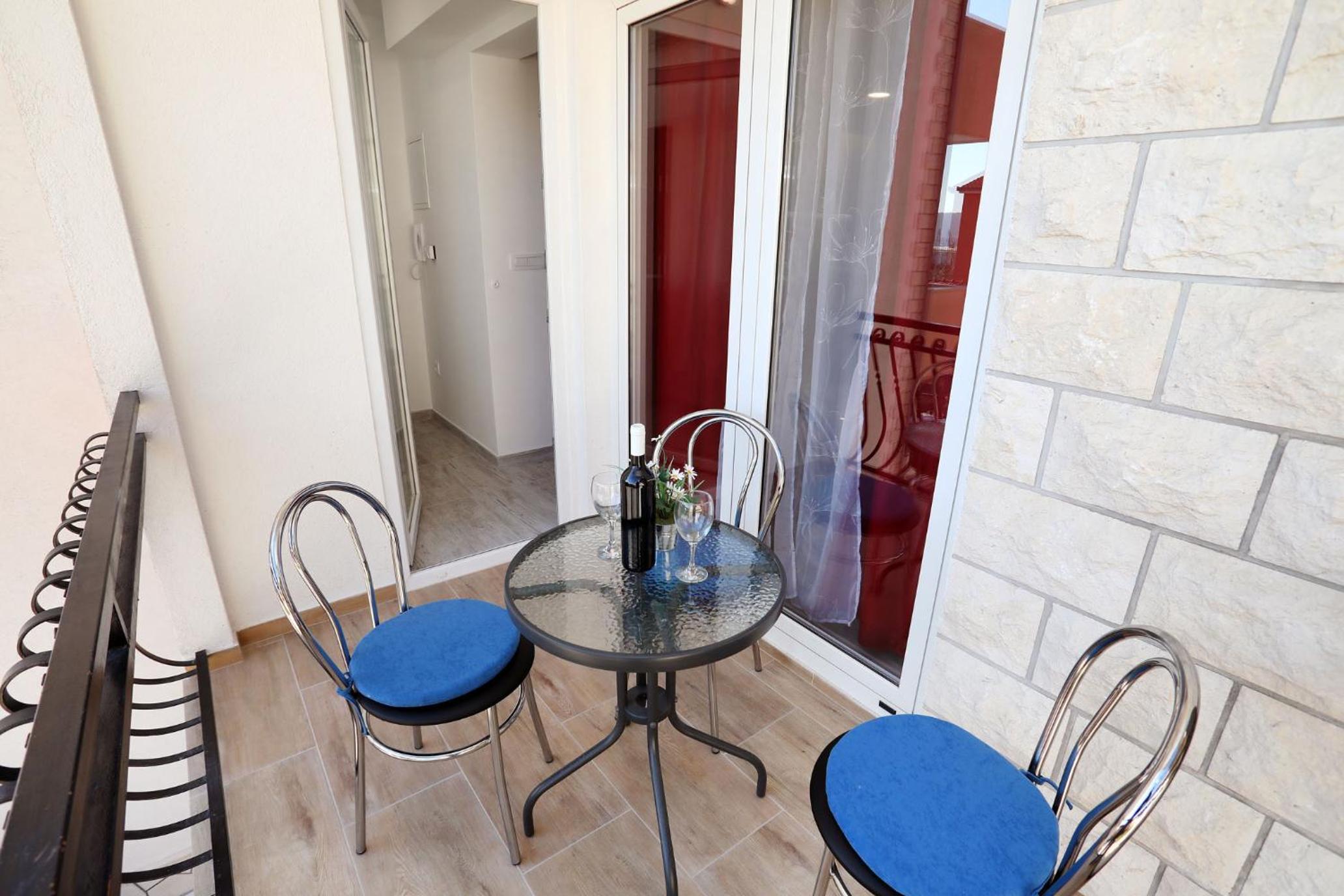Apartment - Photo 15
