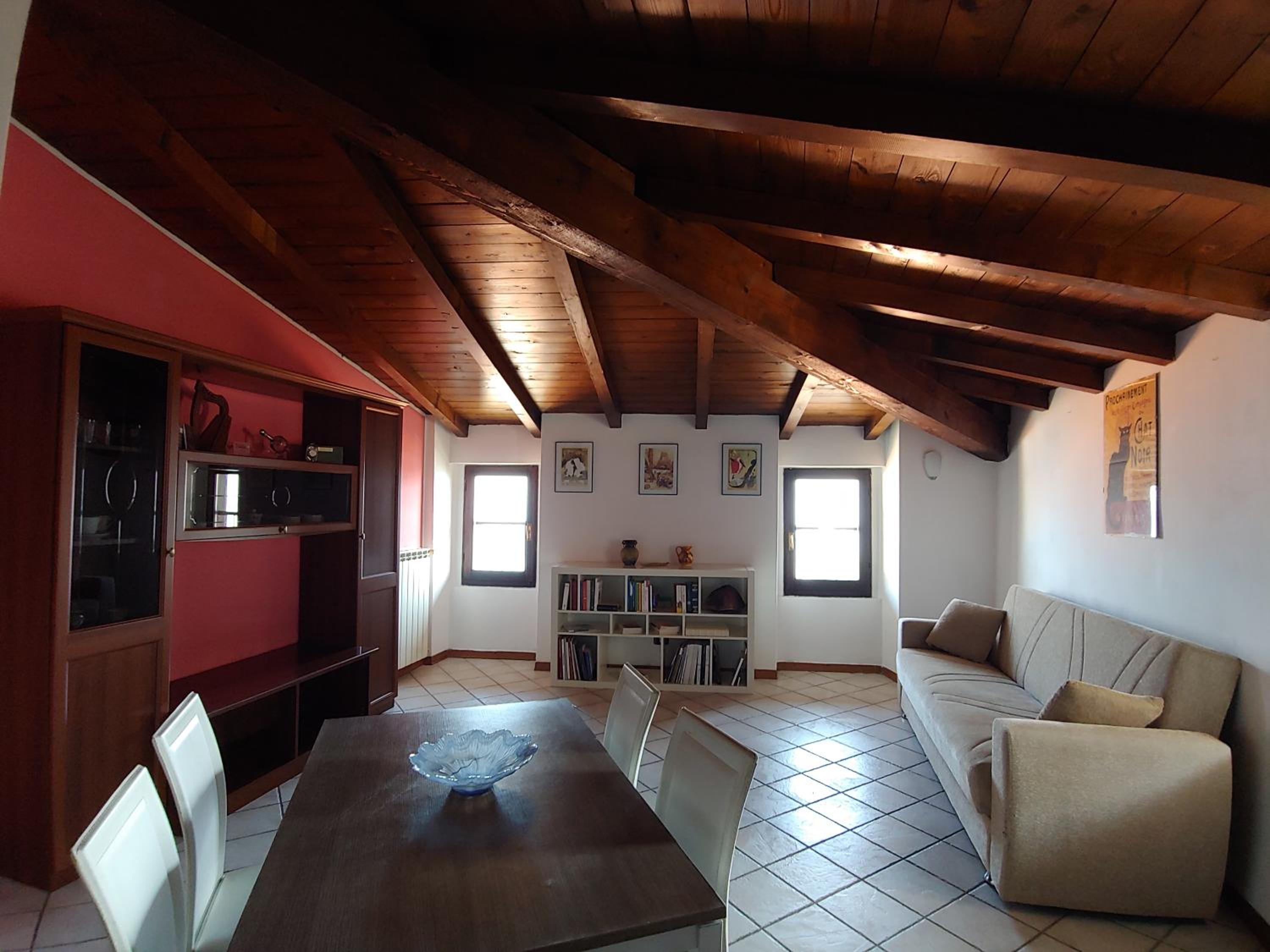 Apartment with Lake View