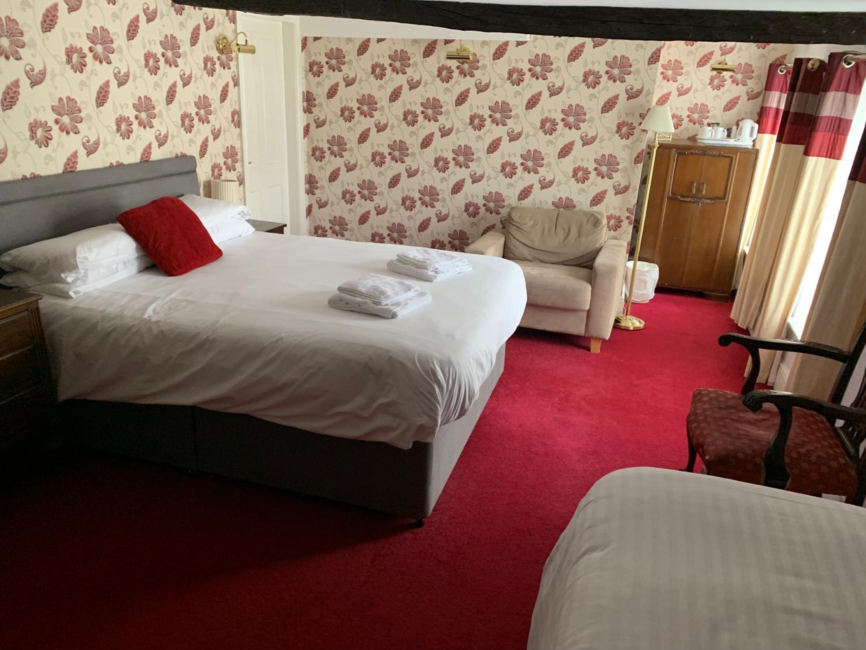 Double or Twin Room - Photo 3
