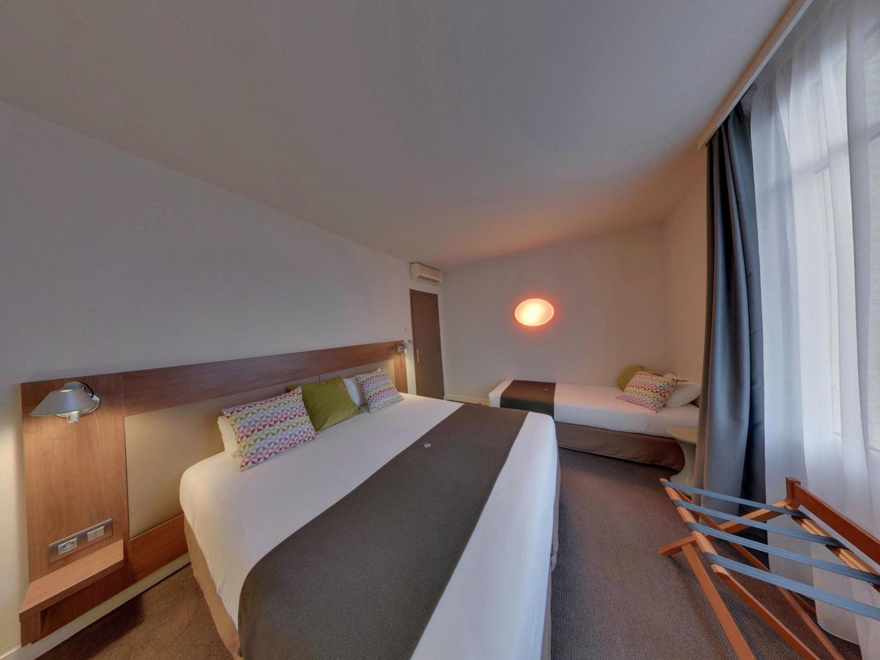 Standard Triple Room - Photo 5