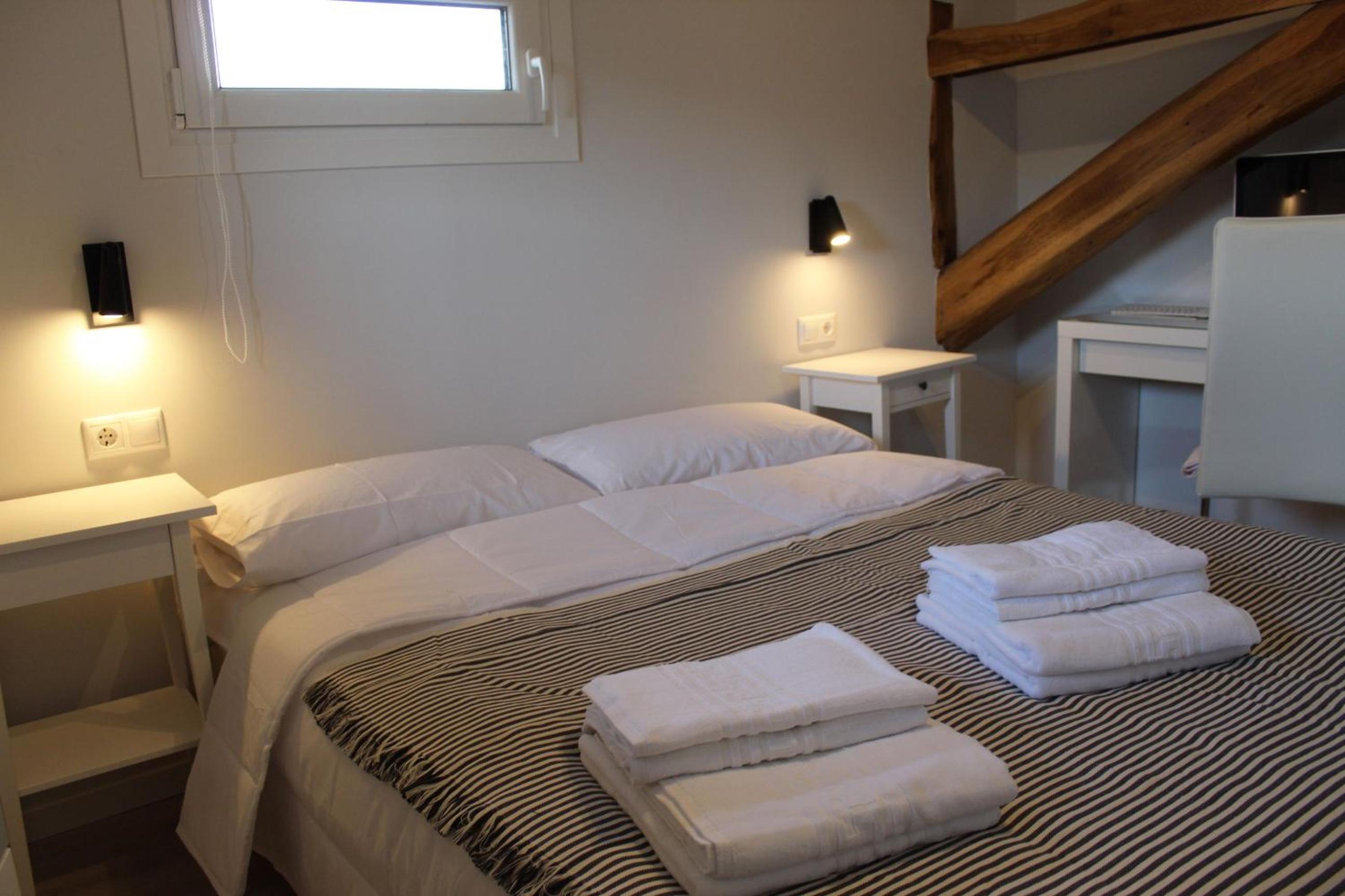 One-Bedroom Apartment - Photo 1