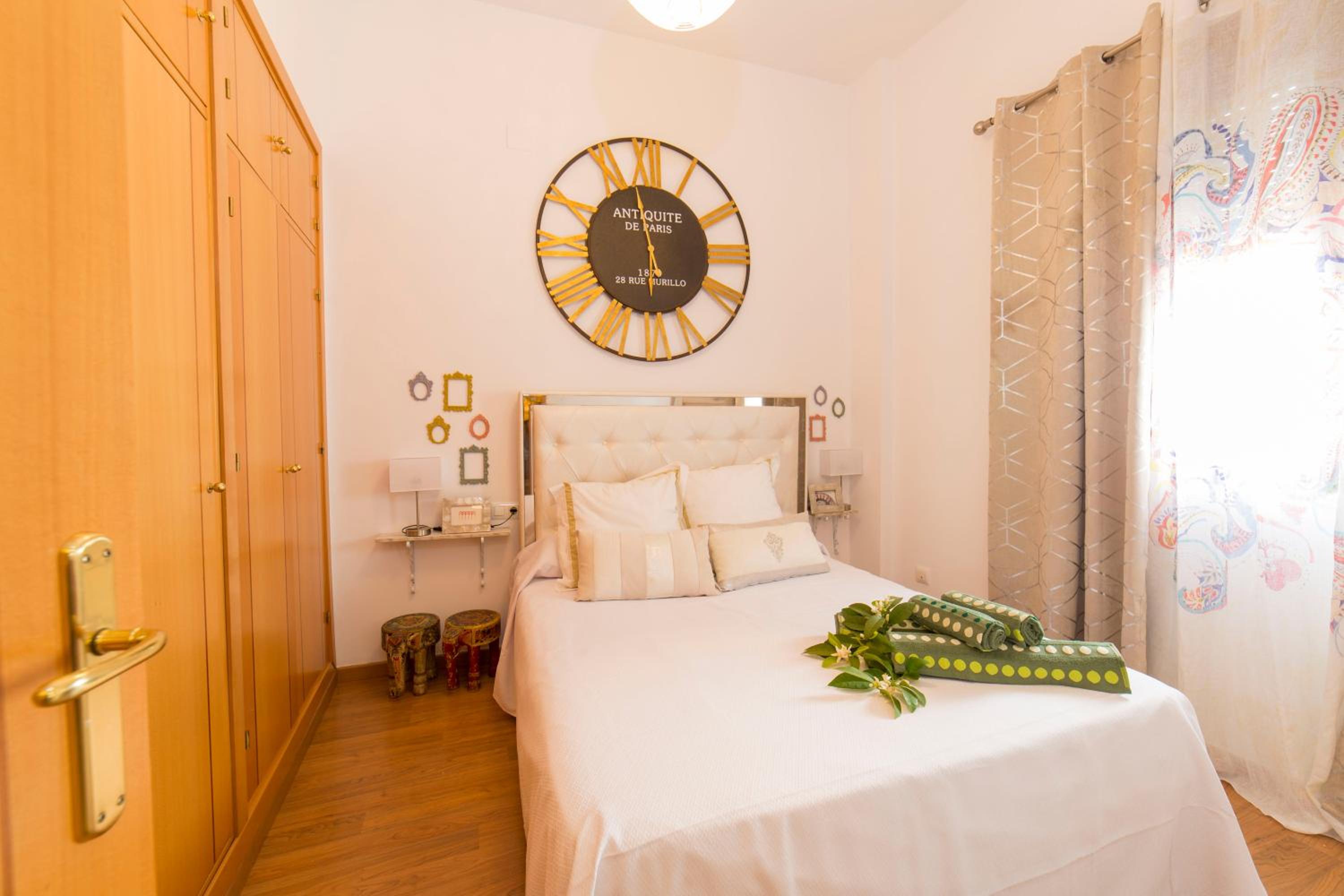 One-Bedroom Apartment - Photo 1