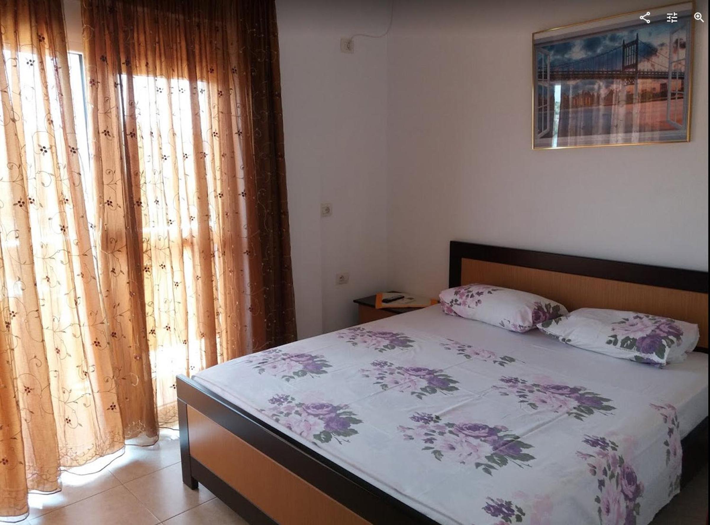 One-Bedroom Apartment with Balcony with Lake View (3 Adults) photo 2