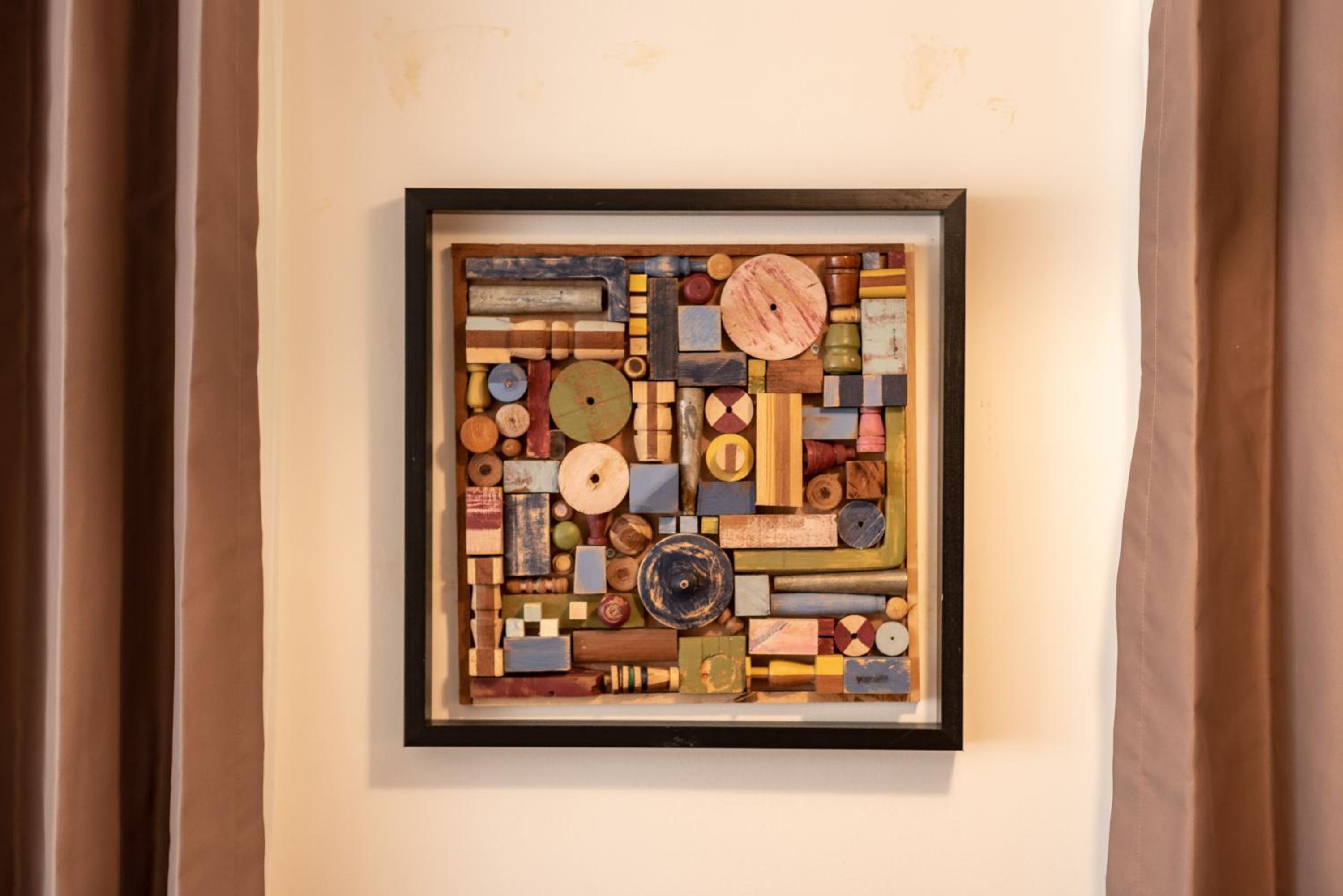 Deluxe Family Suite - Photo 6