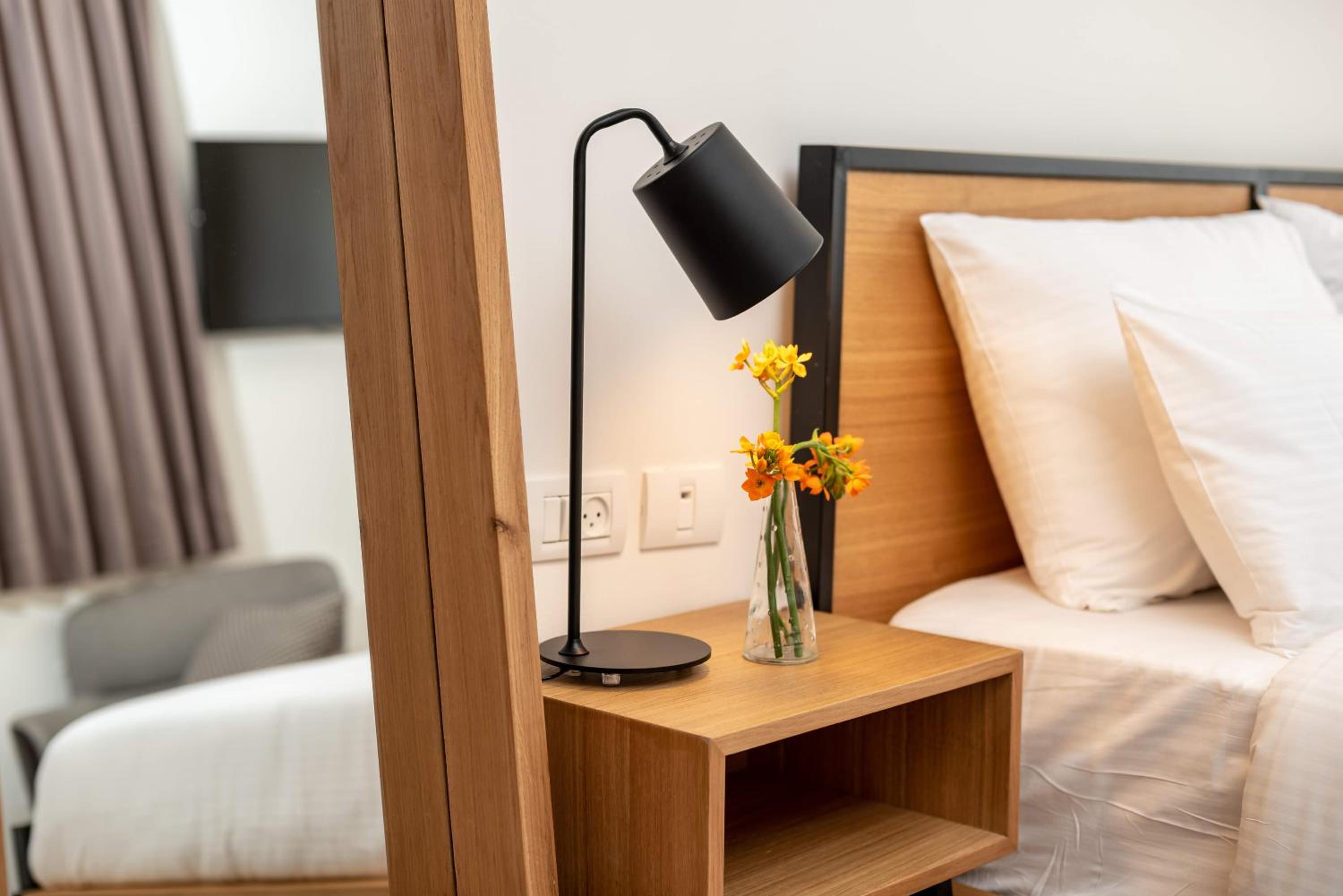 Deluxe Family Suite - Photo 5