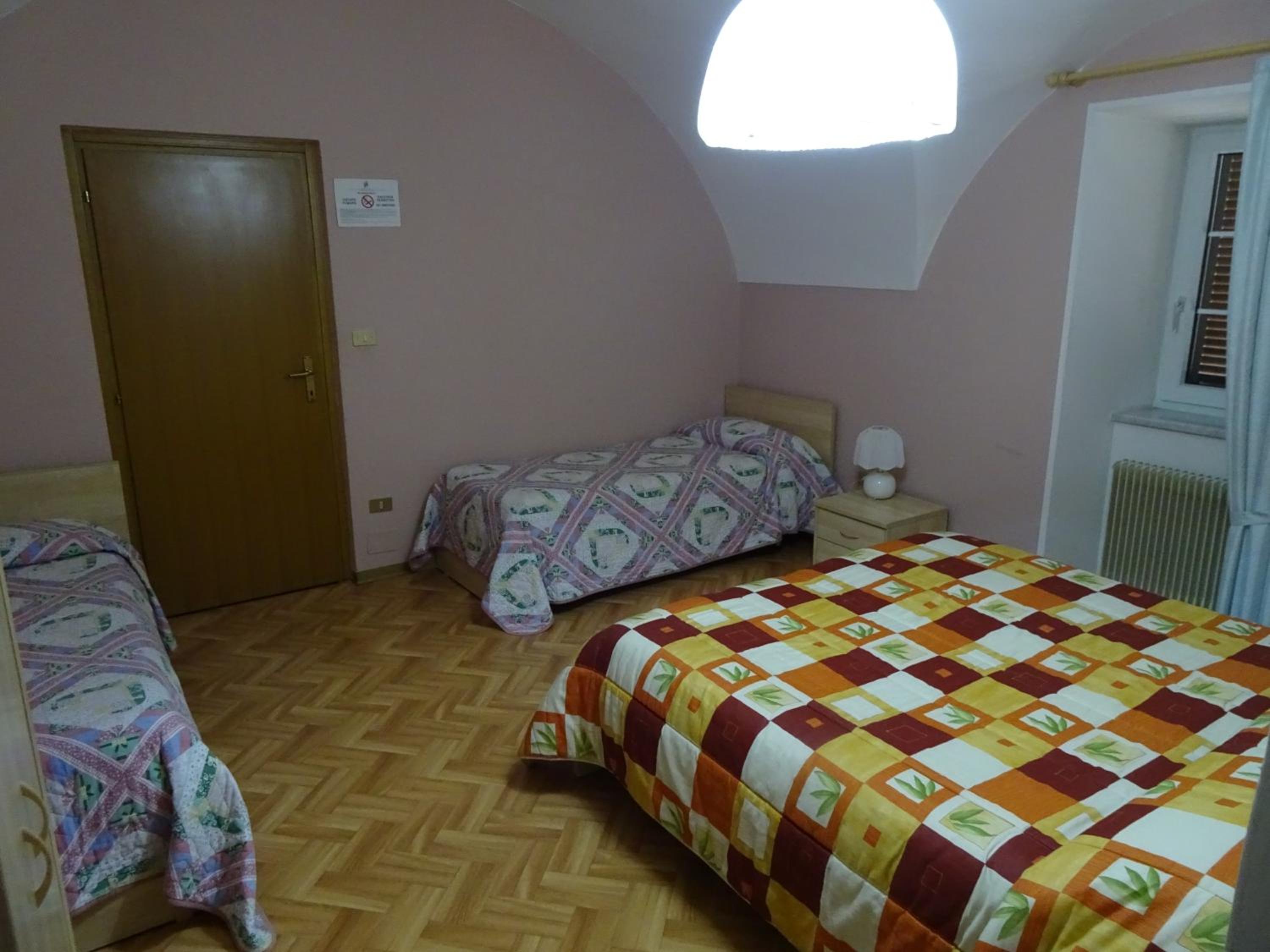 Quadruple Room With Private Bathroom photo 3