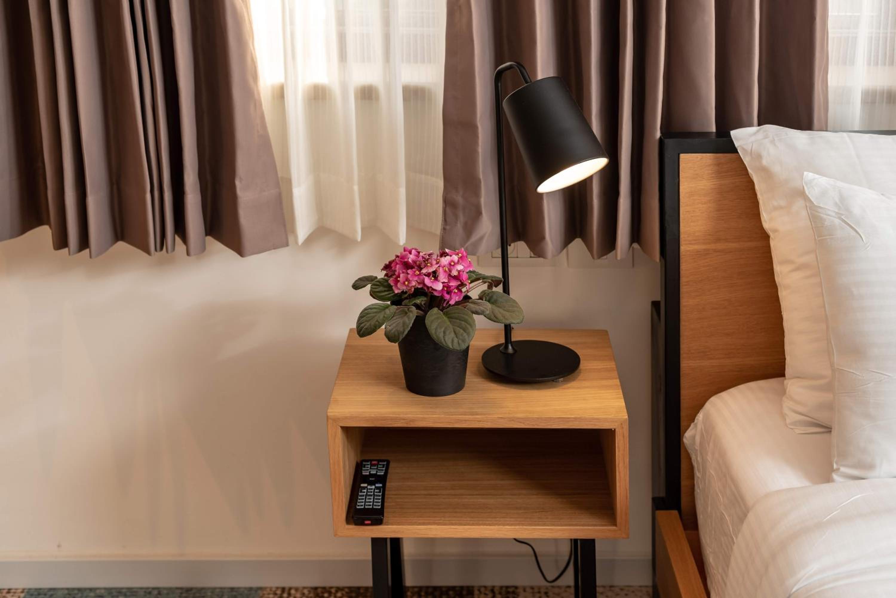 Family Suite with Balcony - Photo 33