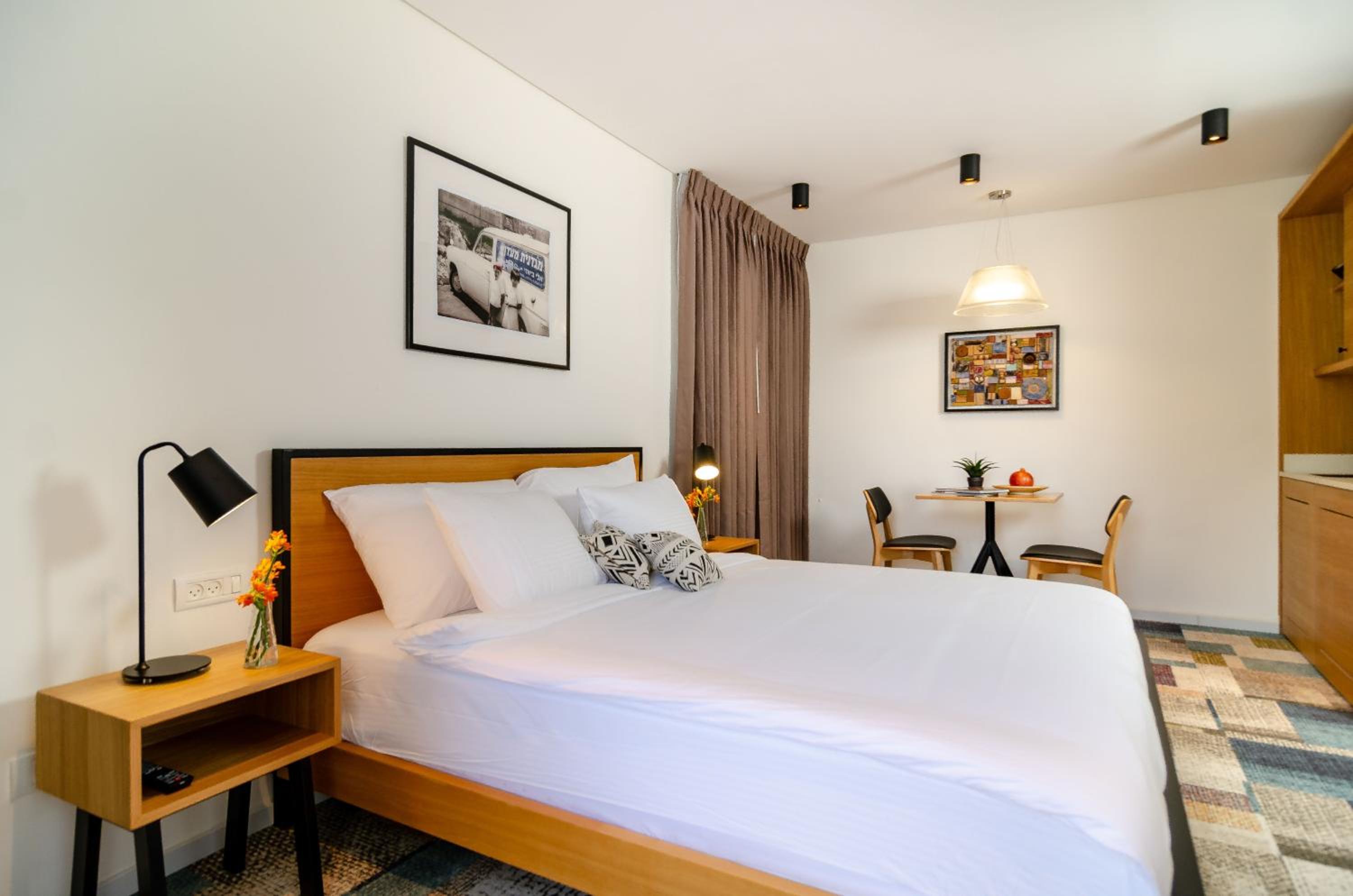 Family Suite with Balcony - Photo 3