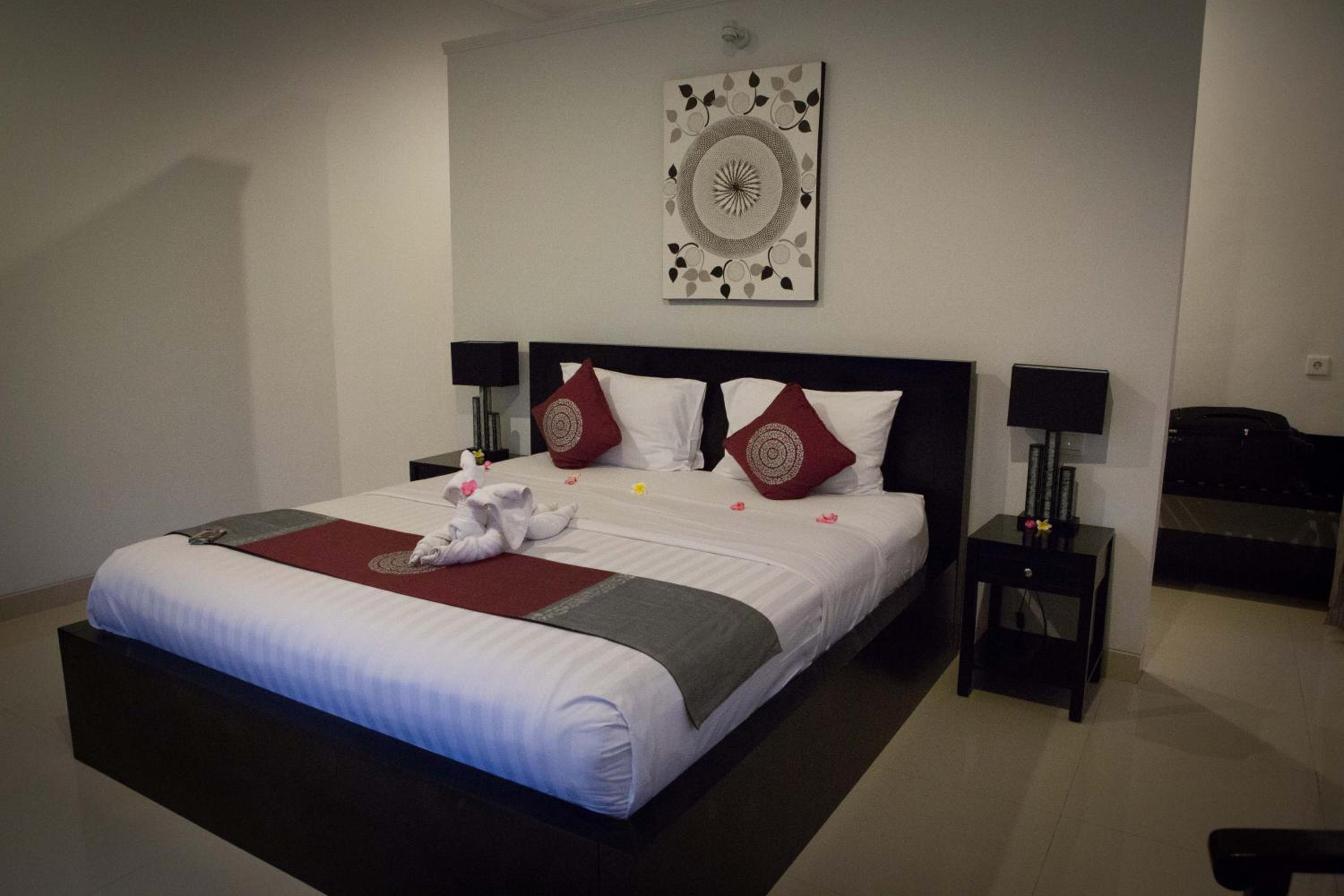 Deluxe Double Room with Sea View - Photo 5