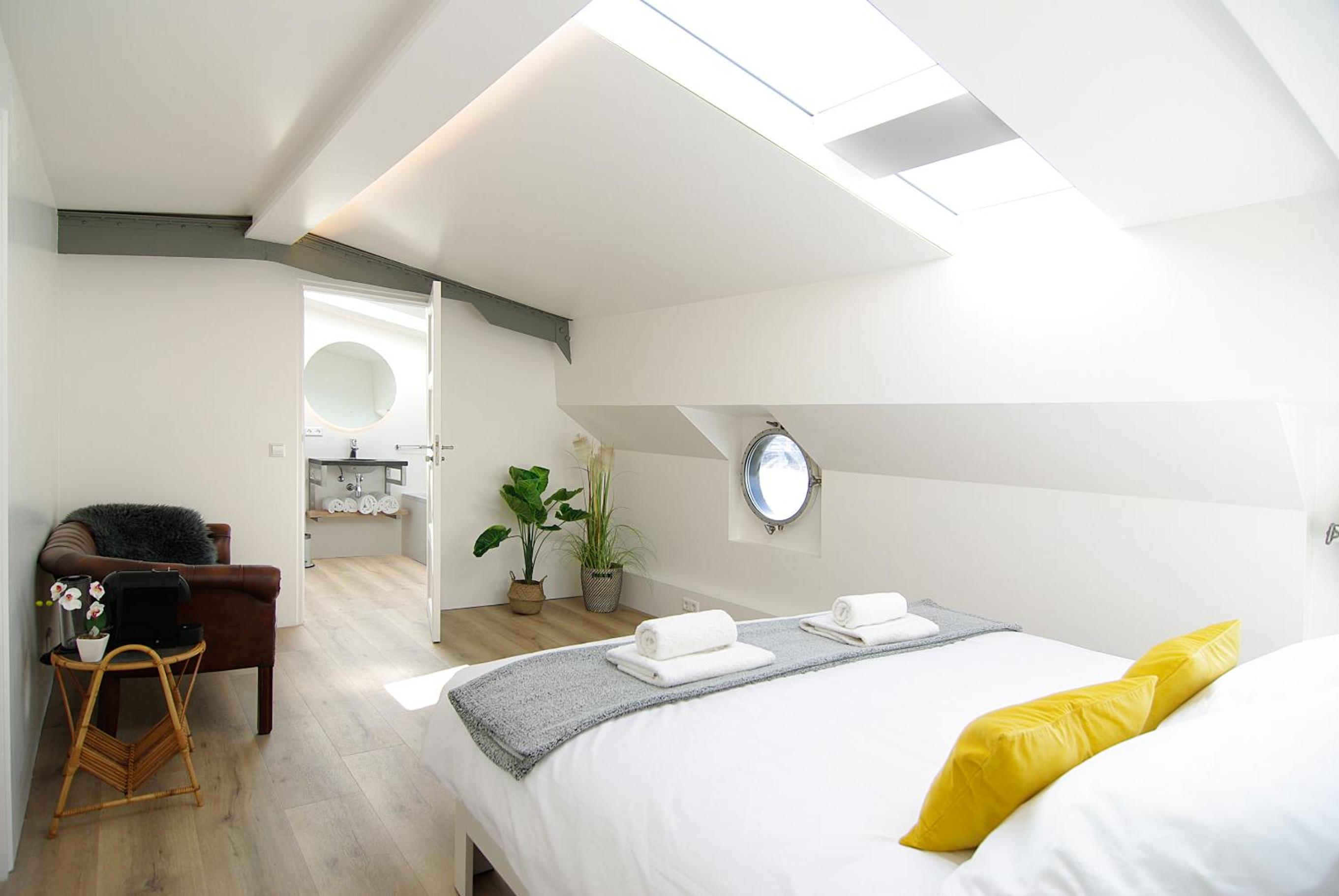 Superior King Room photo 1