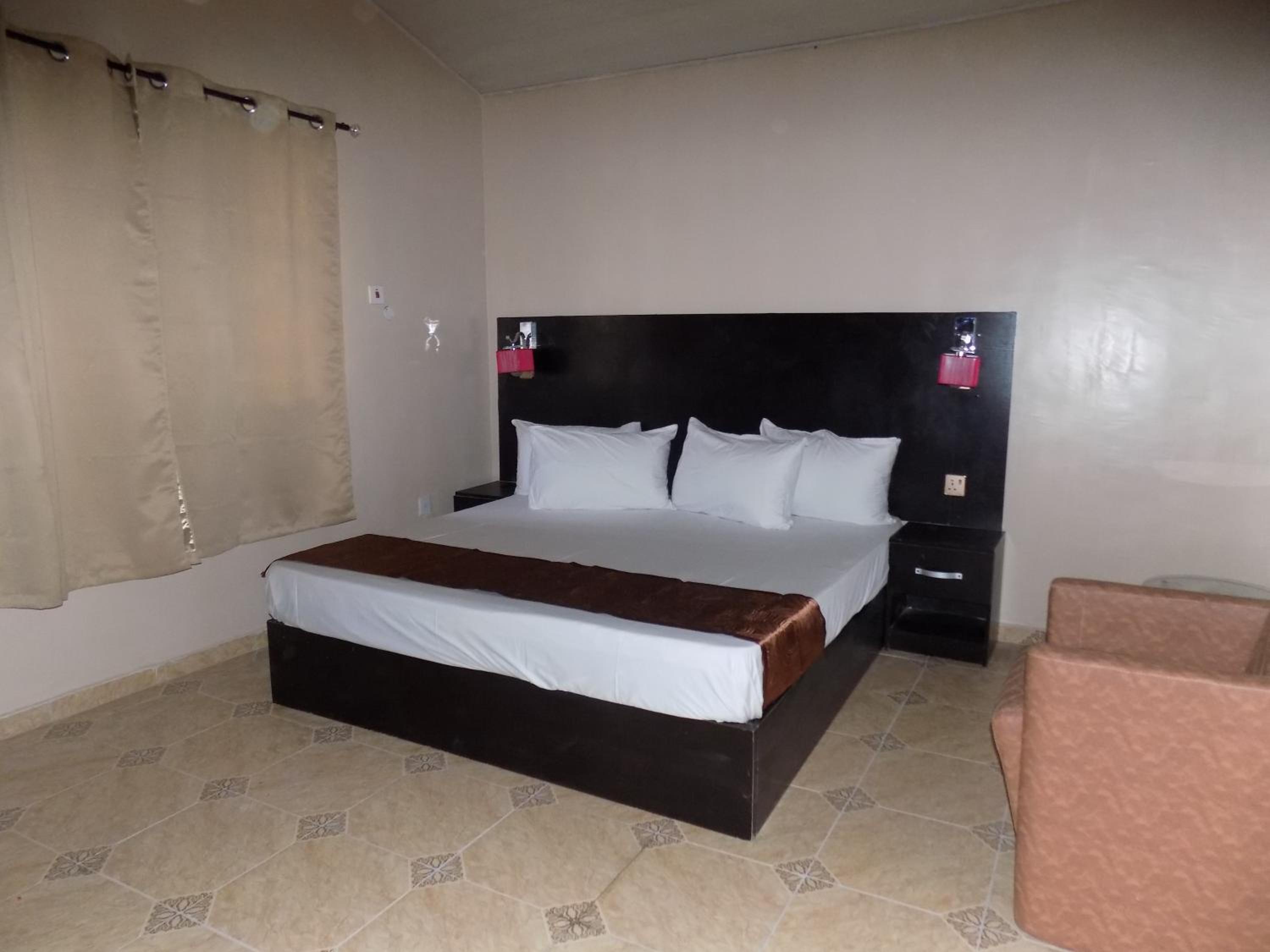 Deluxe Queen Room photo 1