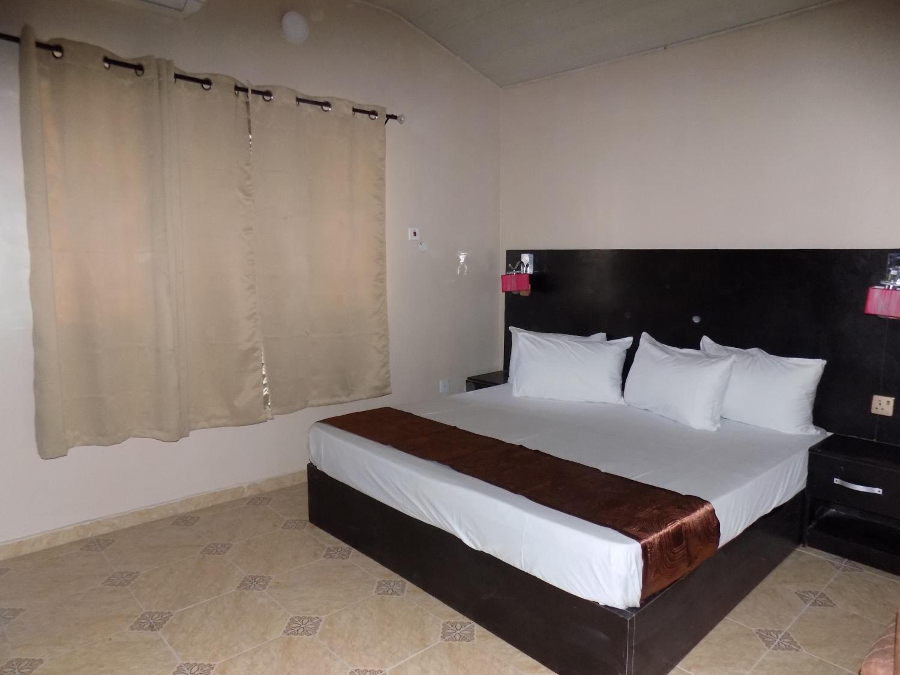 Superior King Room photo 3