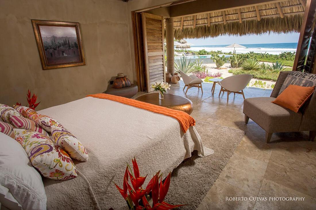 Villa - Beach Front