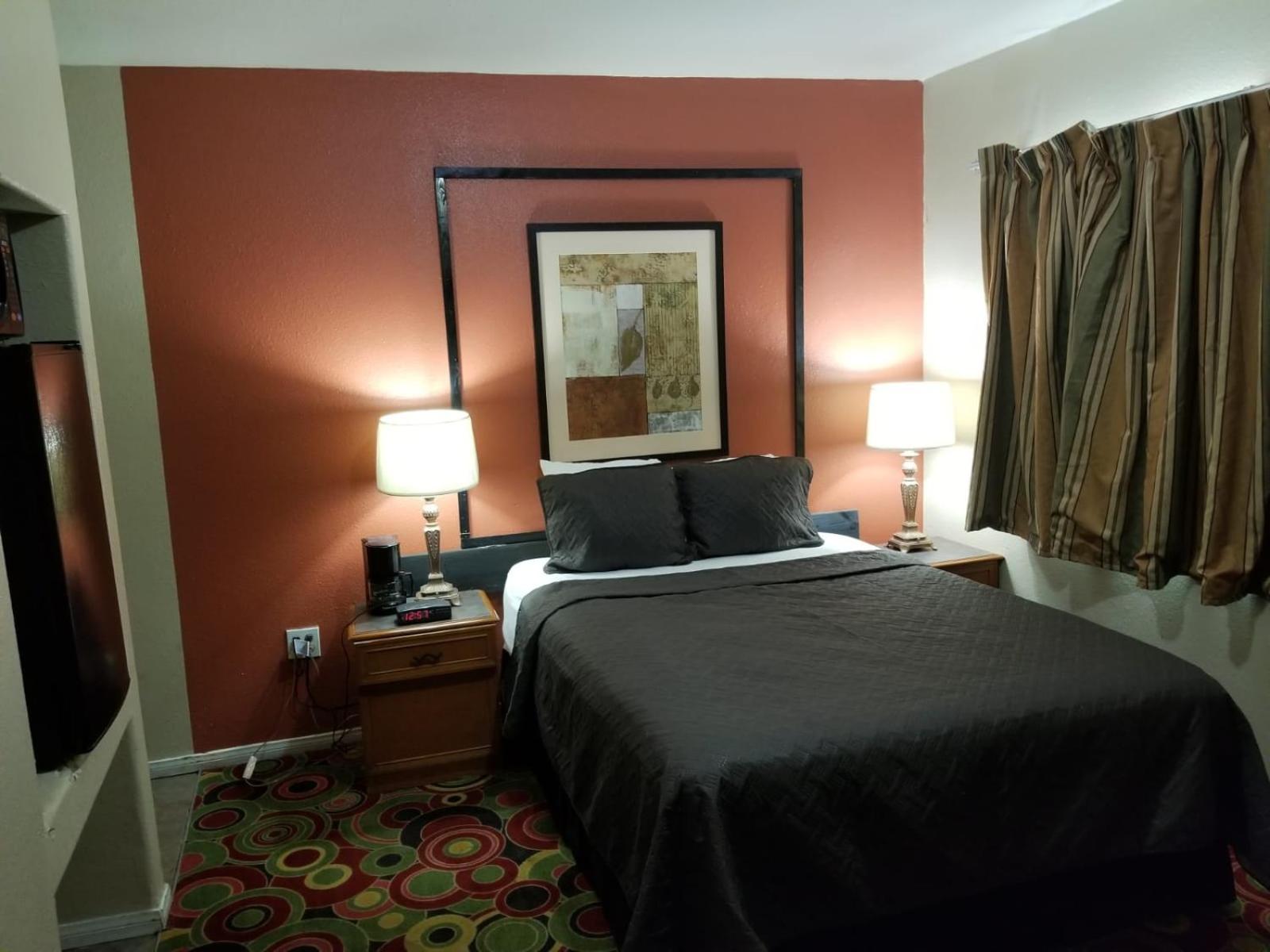Standard Queen Room photo 2