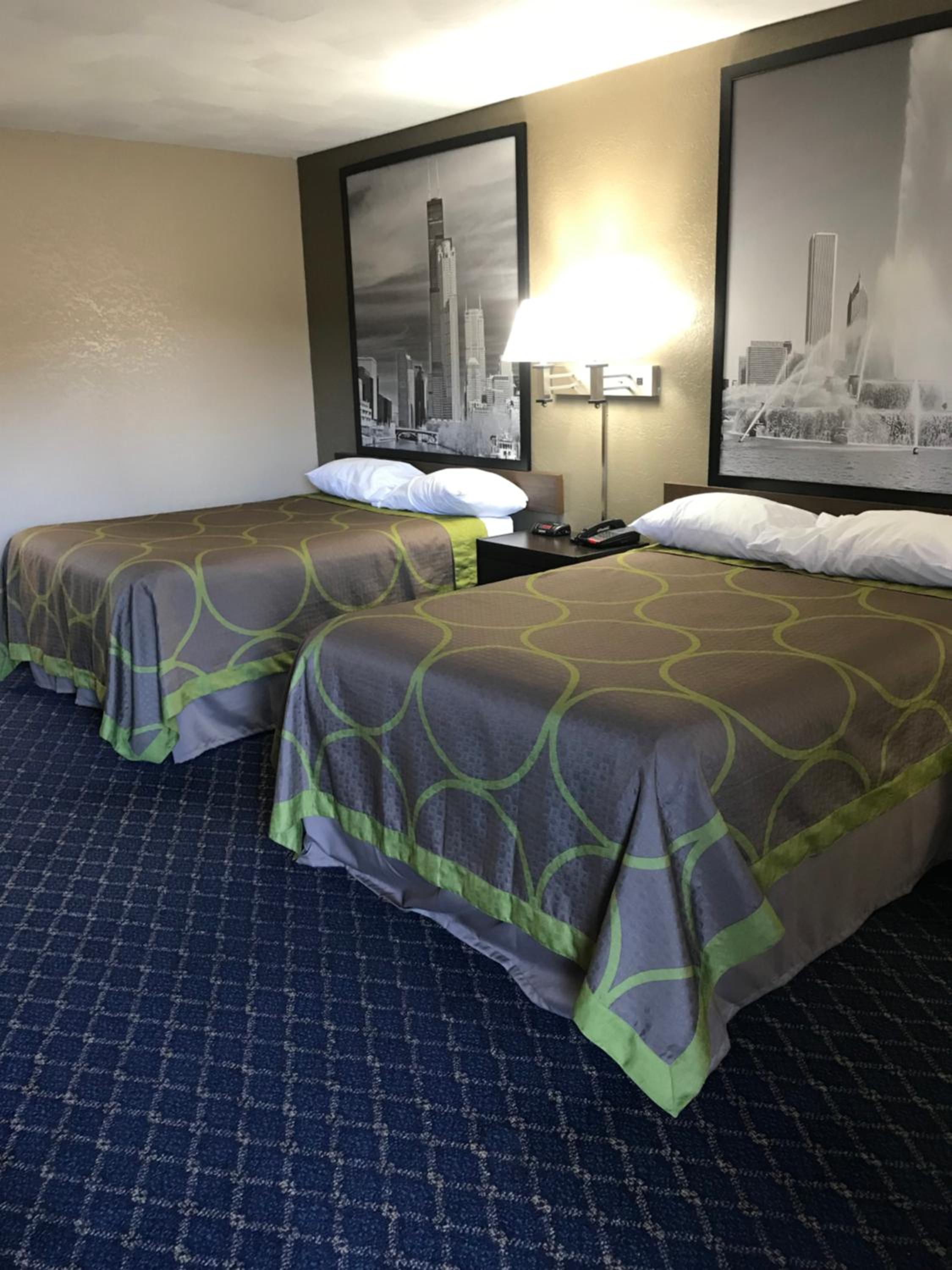 Deluxe Double Suite - Non-Smoking photo 1