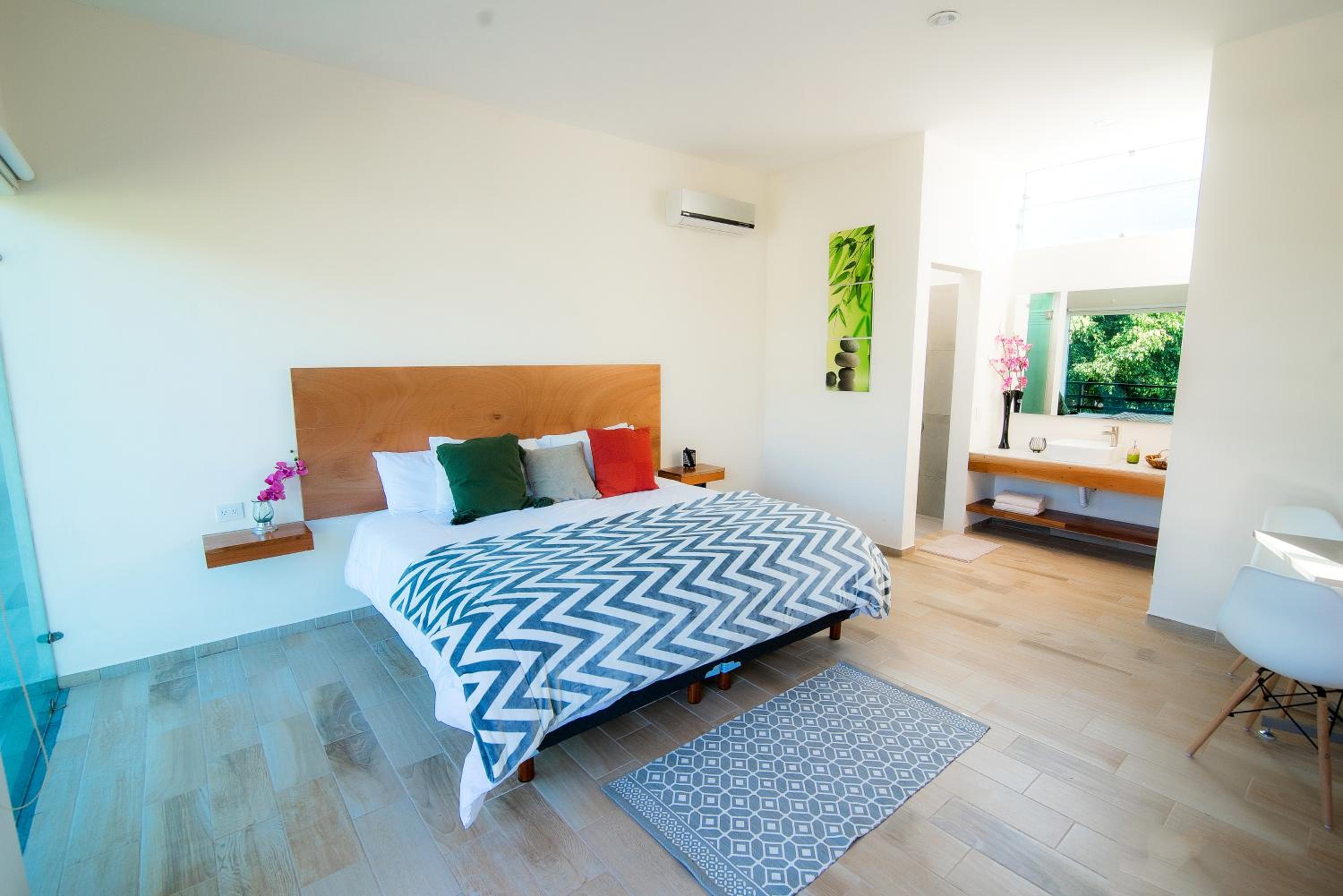 Double Room - Photo 2