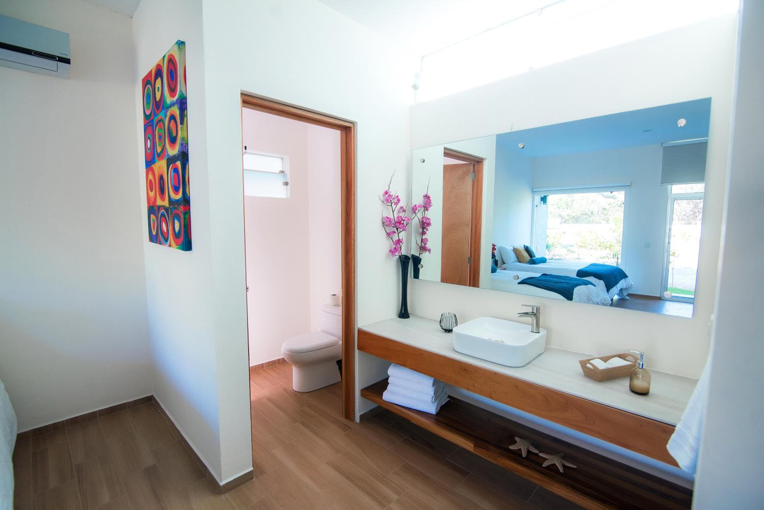 Twin Room - Photo 10