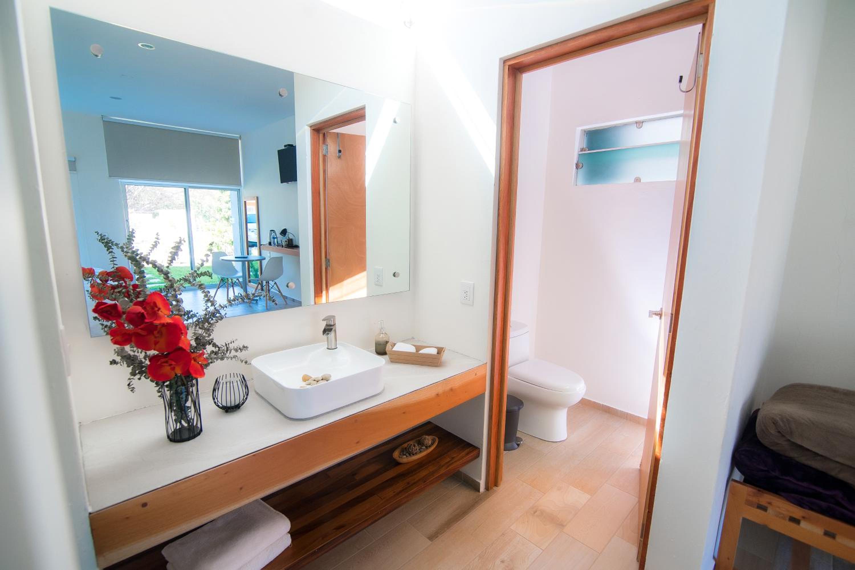 Twin Room - Photo 9