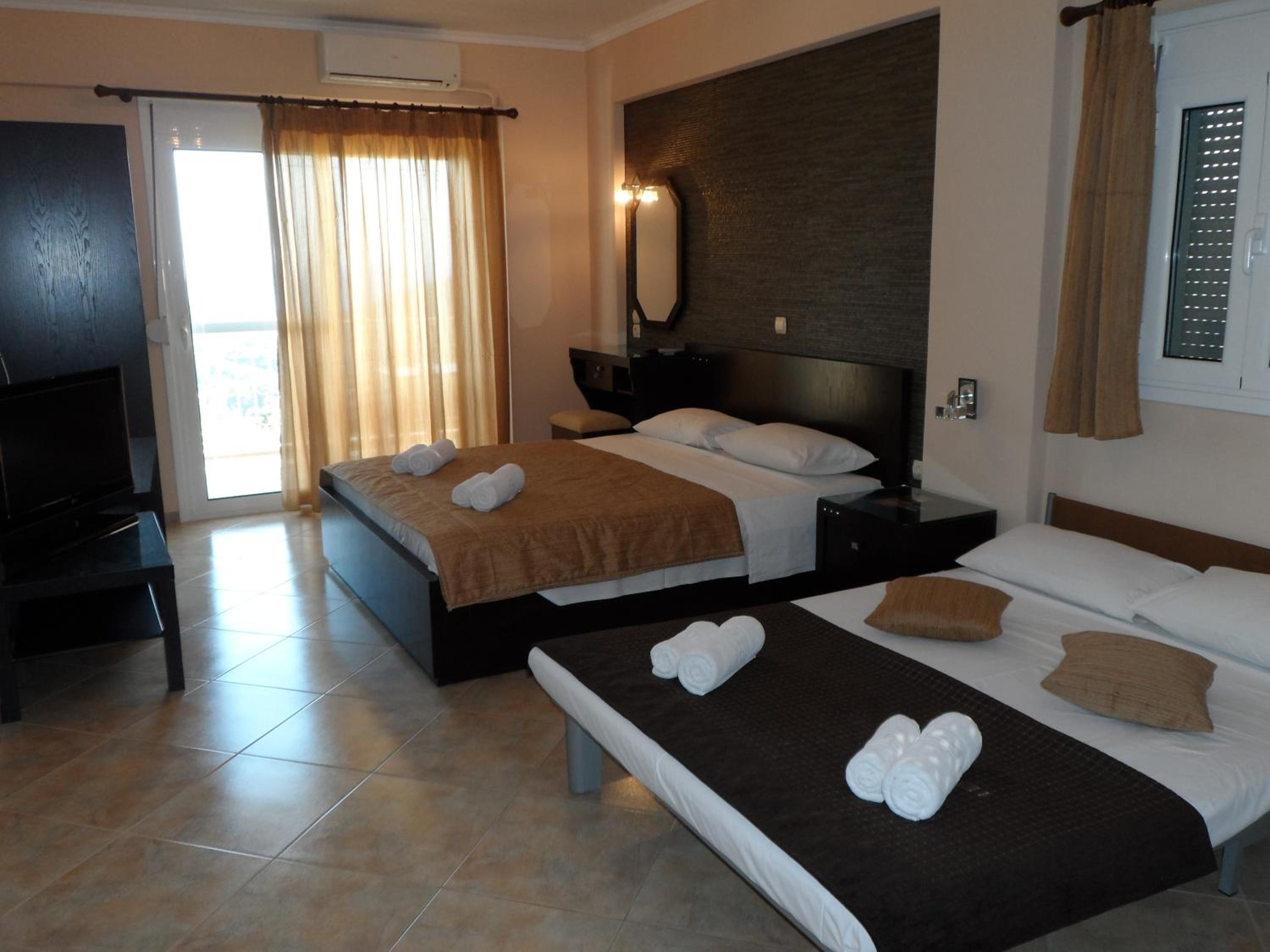 Family Studio with Sea View