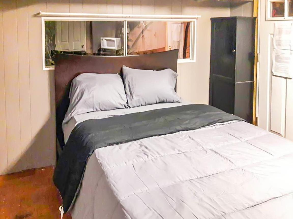 Budget Double Room photo 1