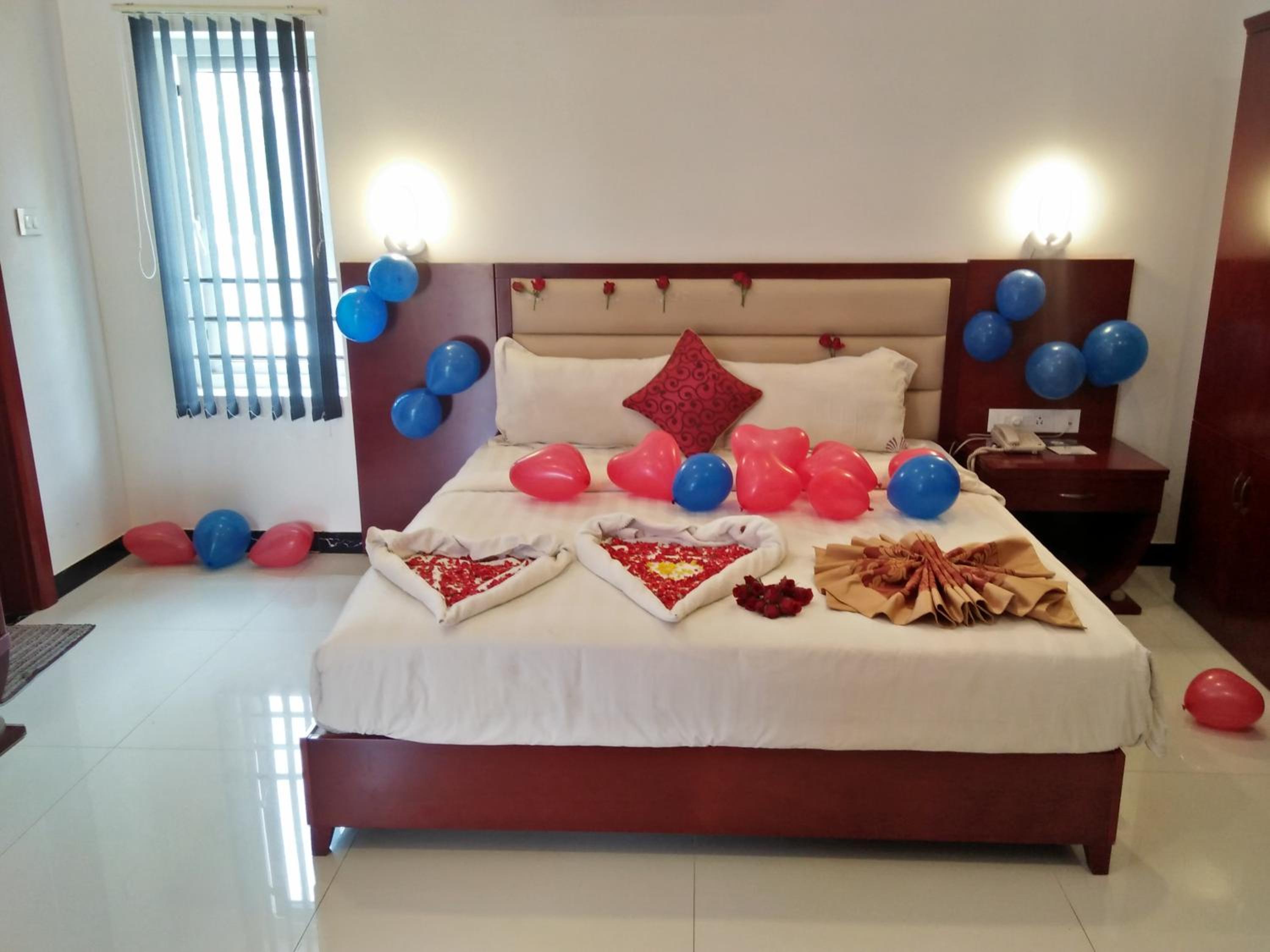 Suite - Photo 11