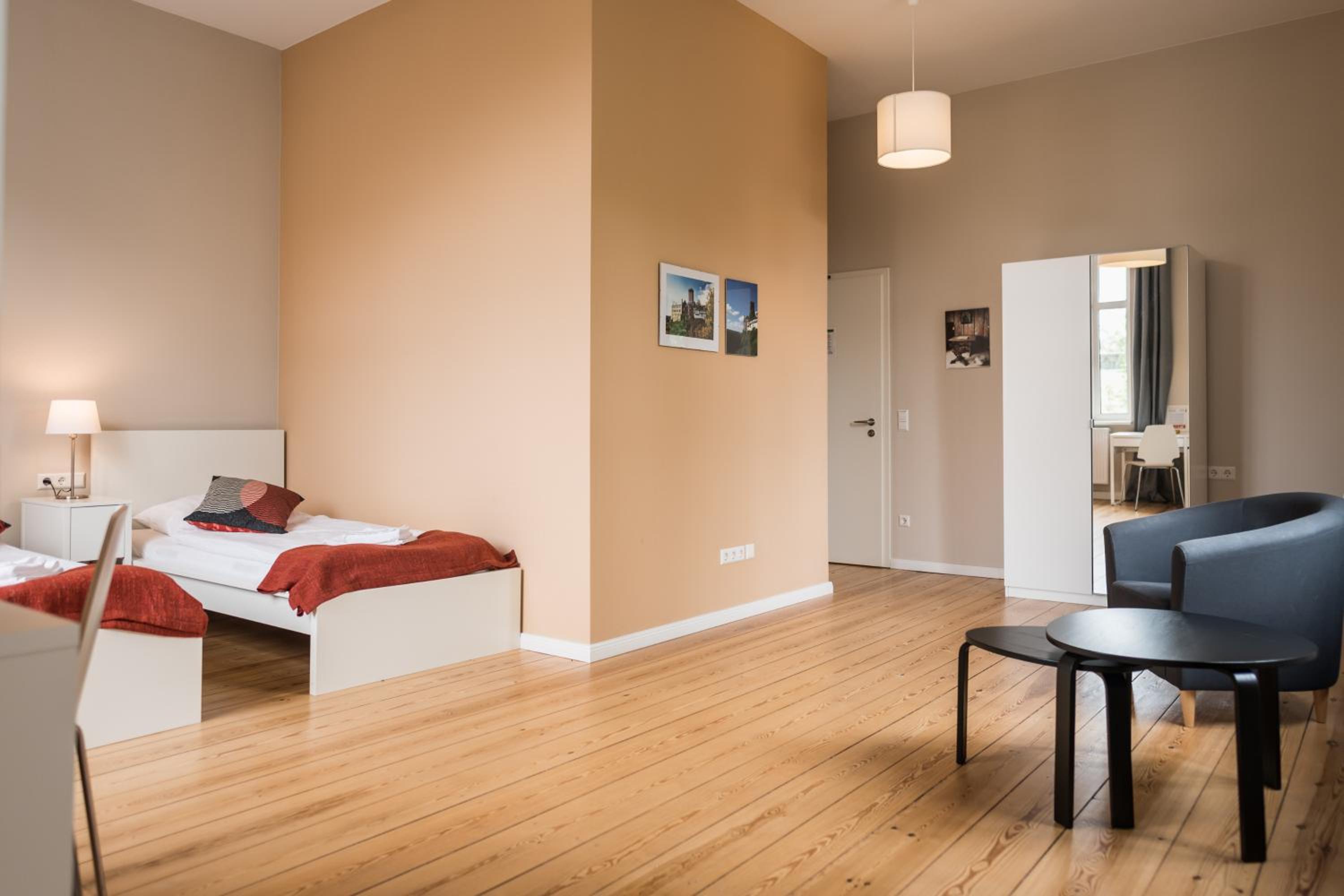 Single Room photo 3