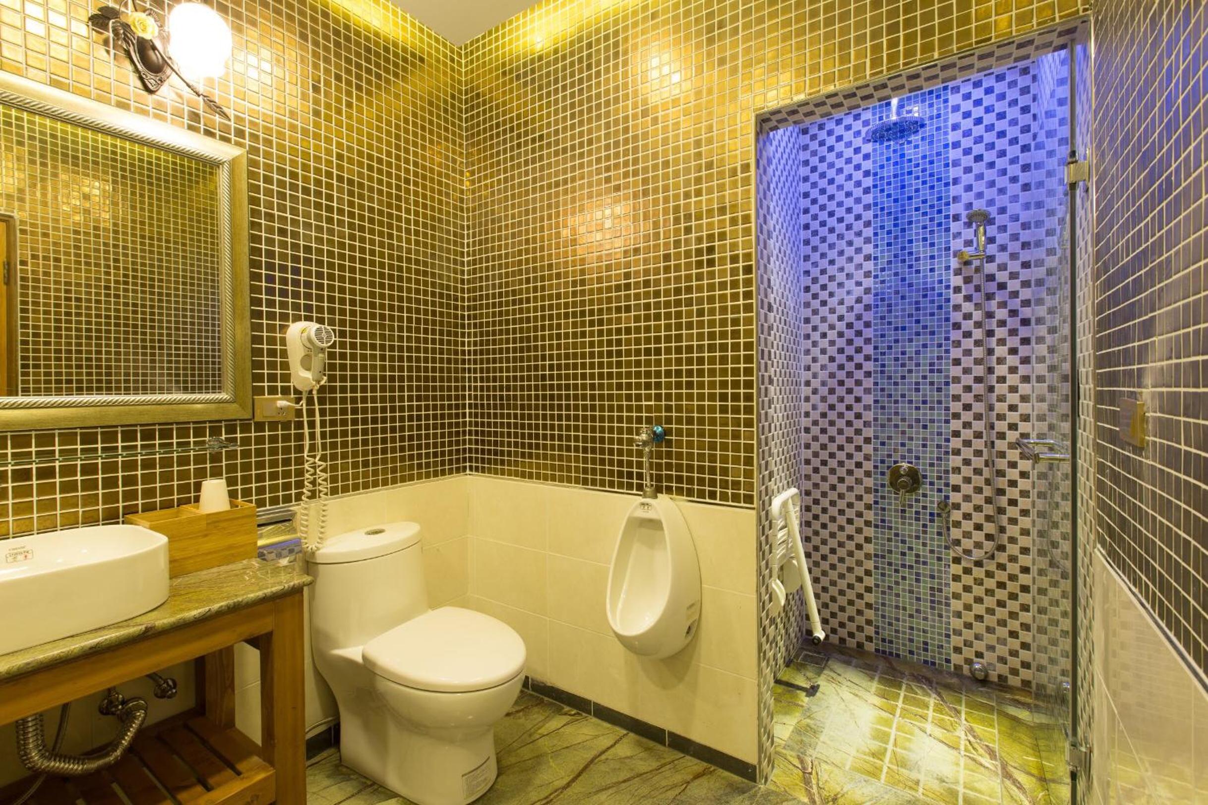 Deluxe Double Room with Bath photo 2