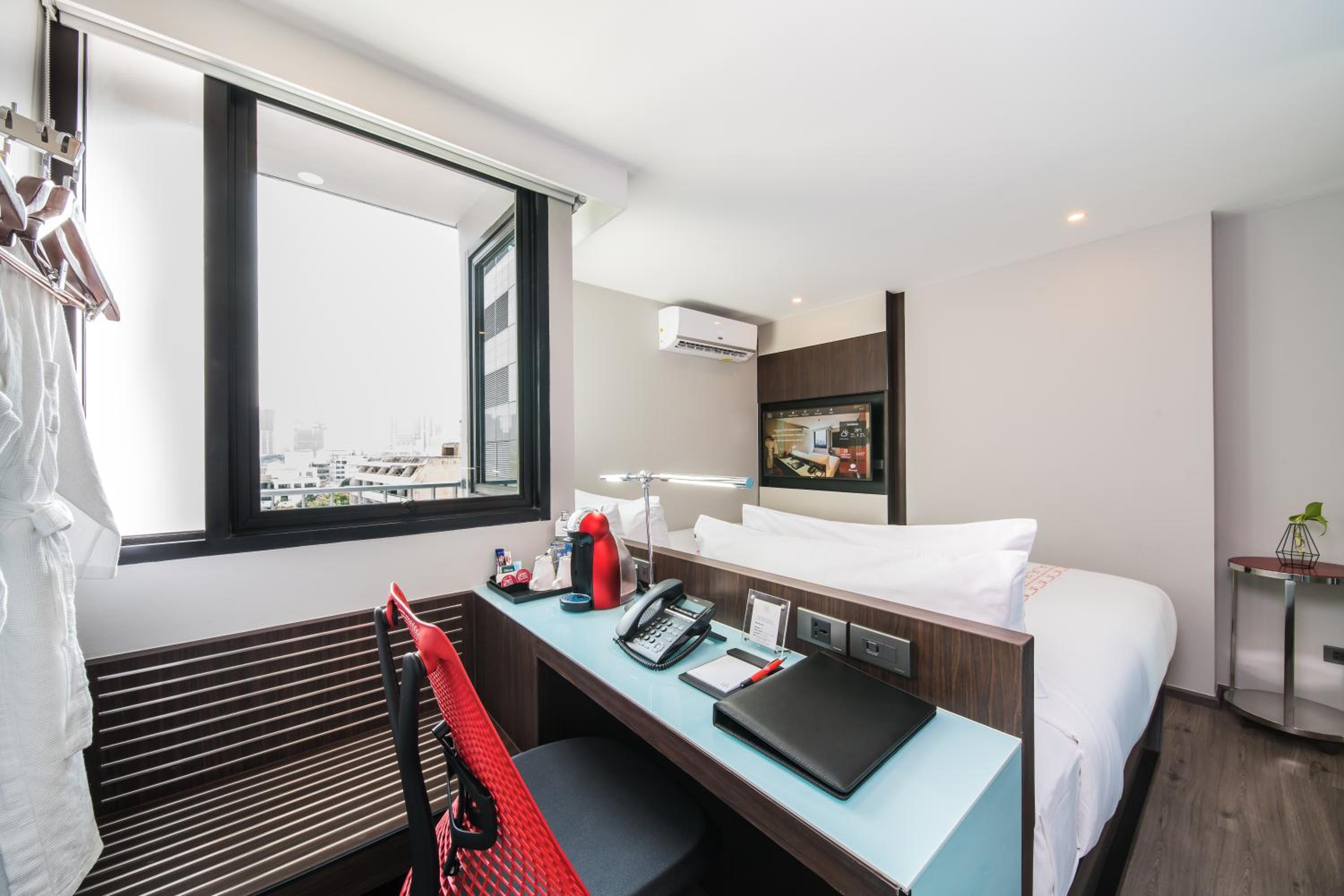 Superior King Room photo 2