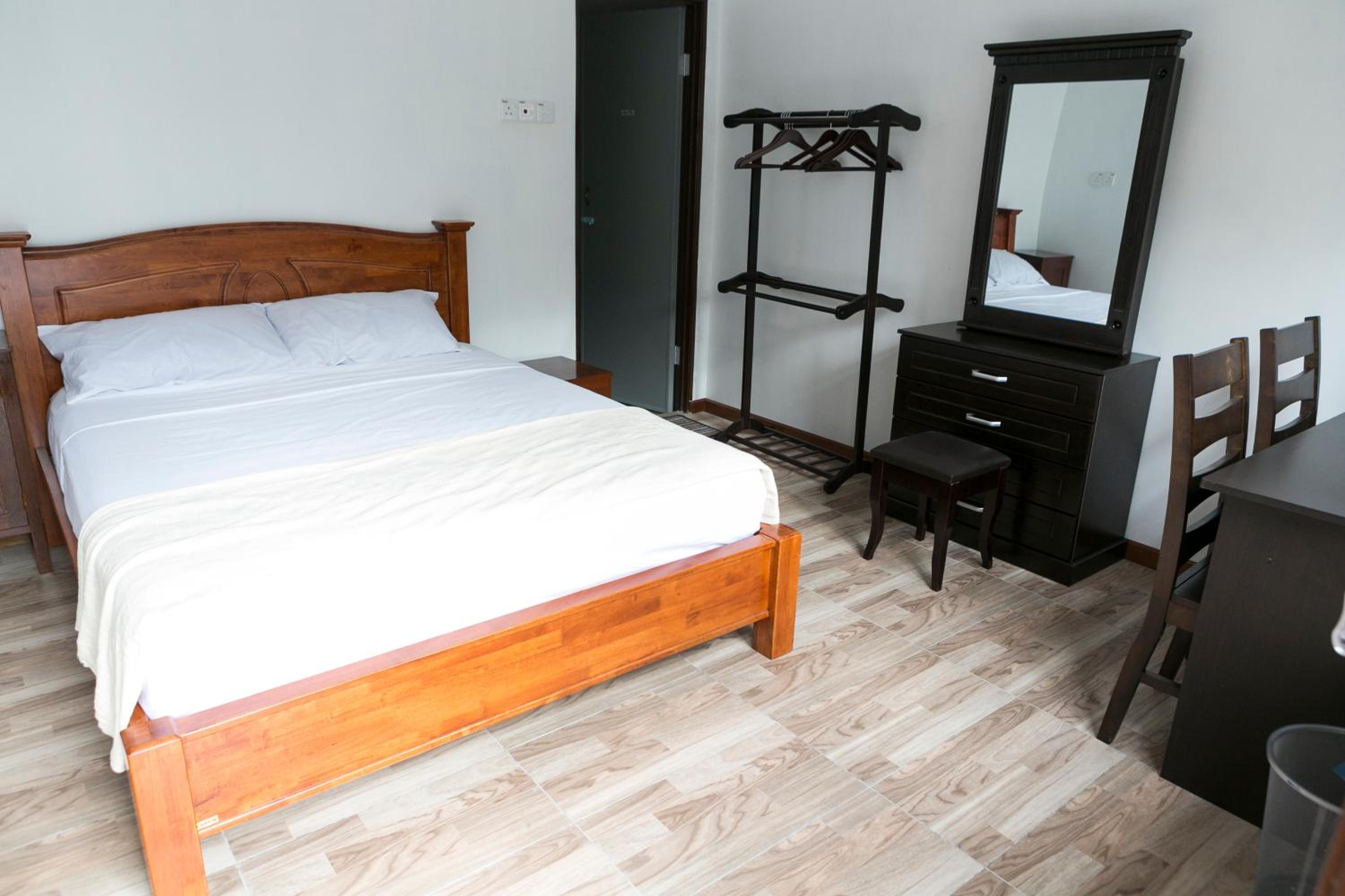 Double Room - Photo 2