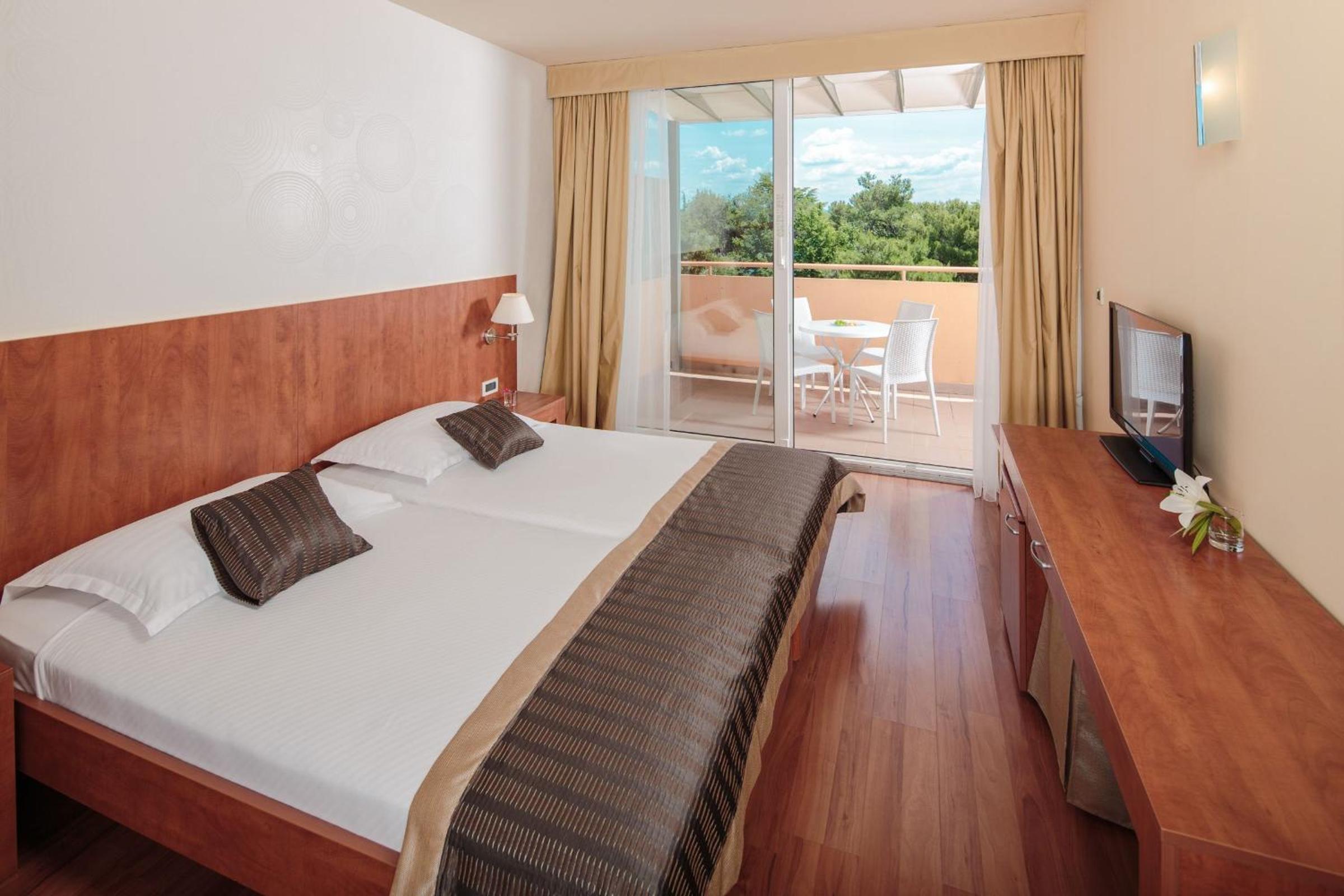 Premium Room with Balcony - Sea Side - Photo 4