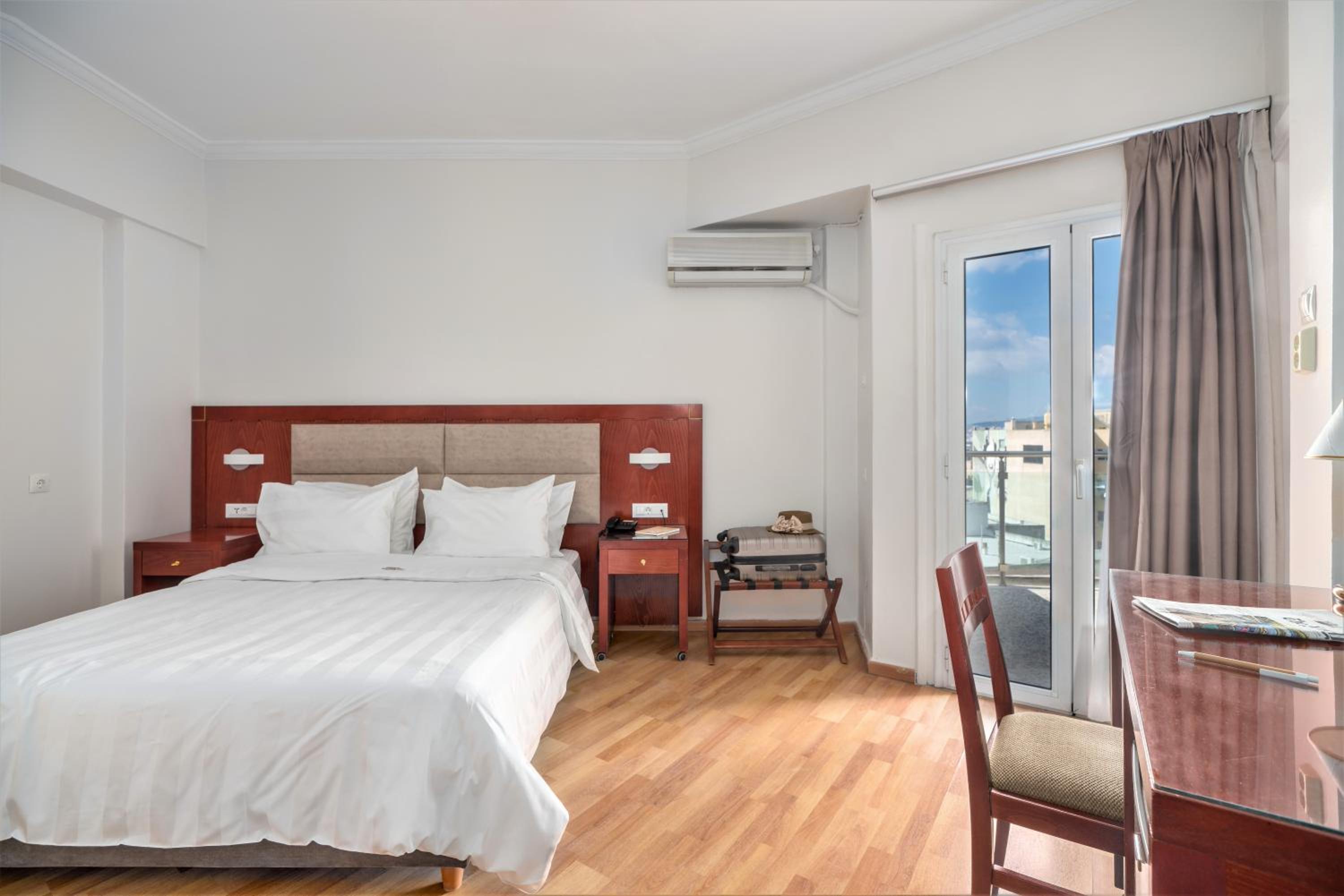 Double or Twin Room with Balcony photo 1