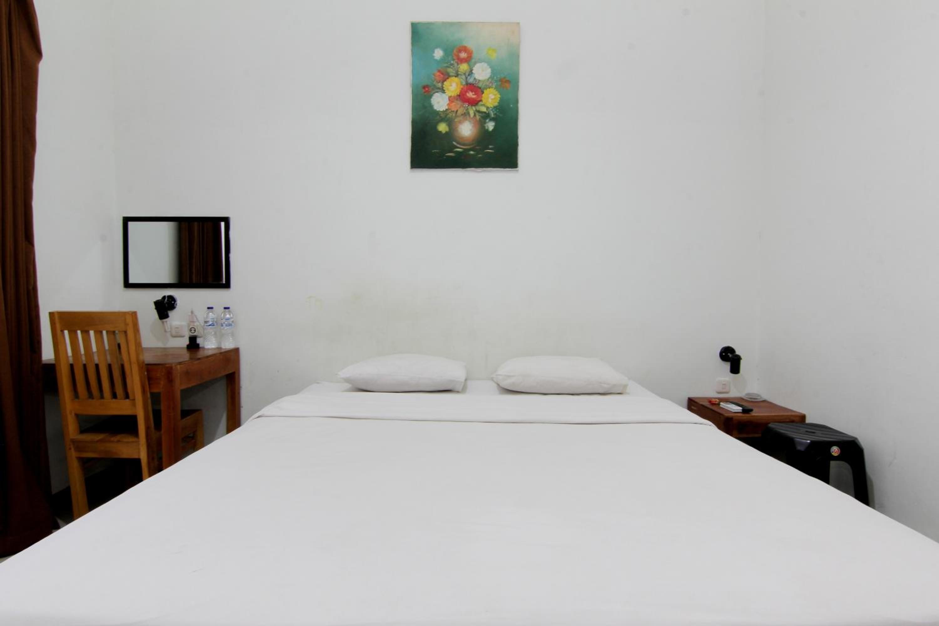 Standard Double Room - Photo 21